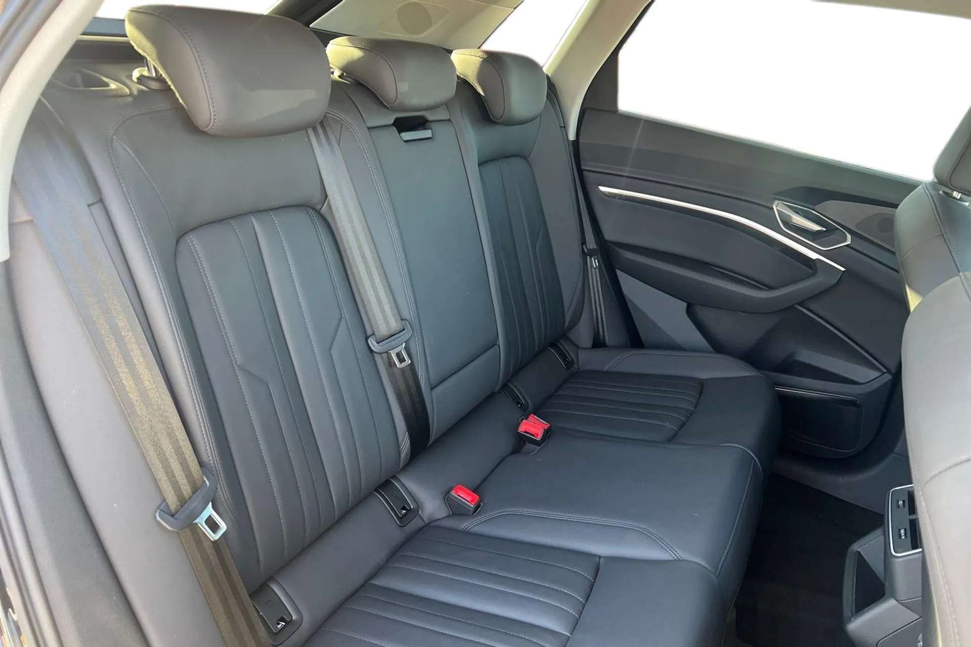 2020 AUDI E-TRON 2020 AUDI E-TRON