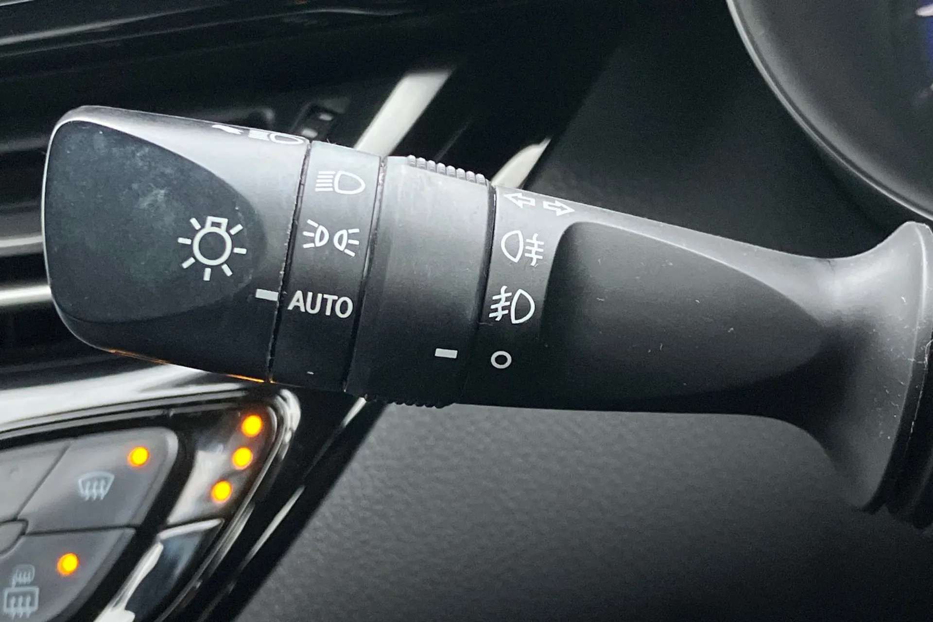 2021 TOYOTA C-HR 2021 TOYOTA C-HR