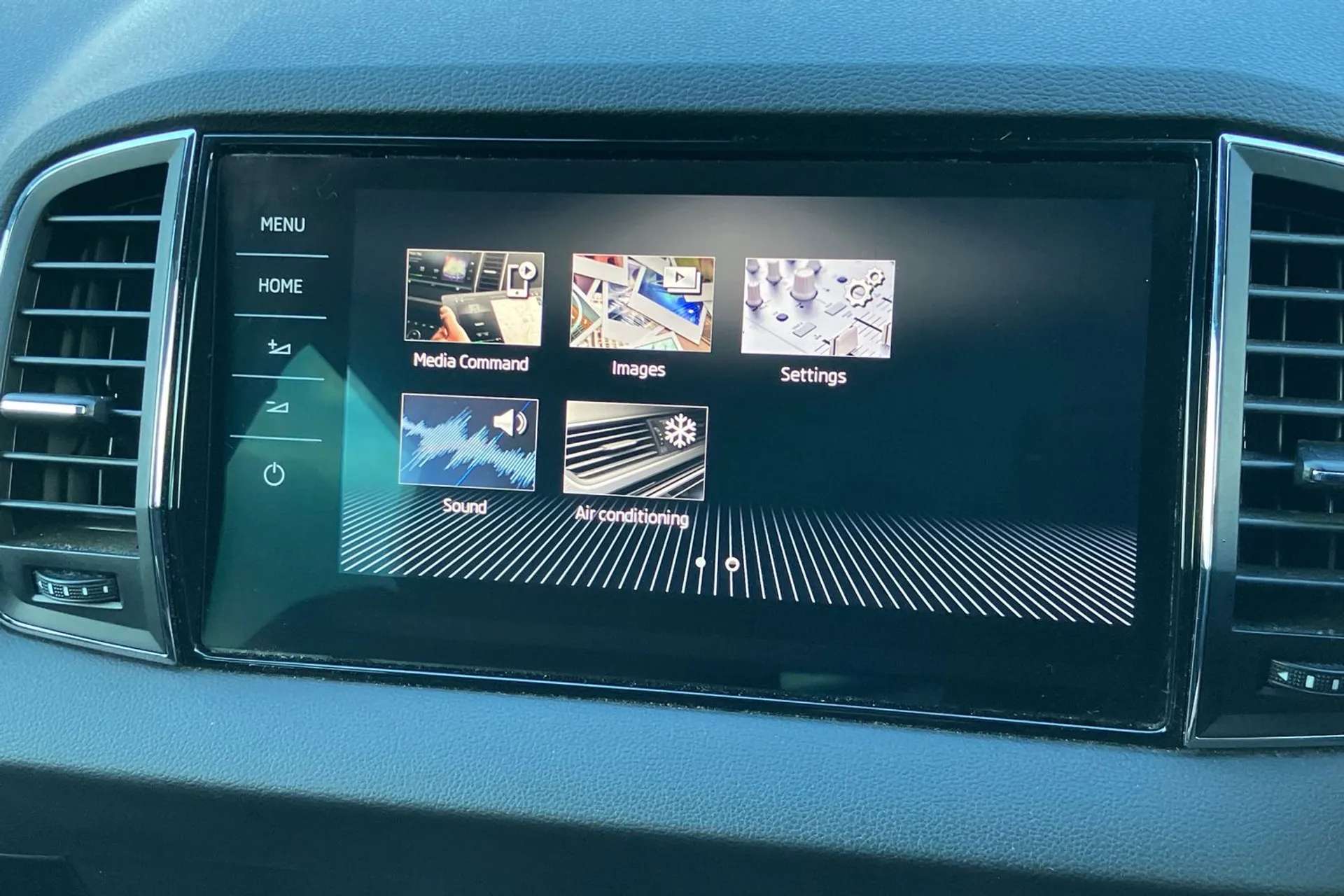 2018 SKODA KAROQ 2018 SKODA KAROQ