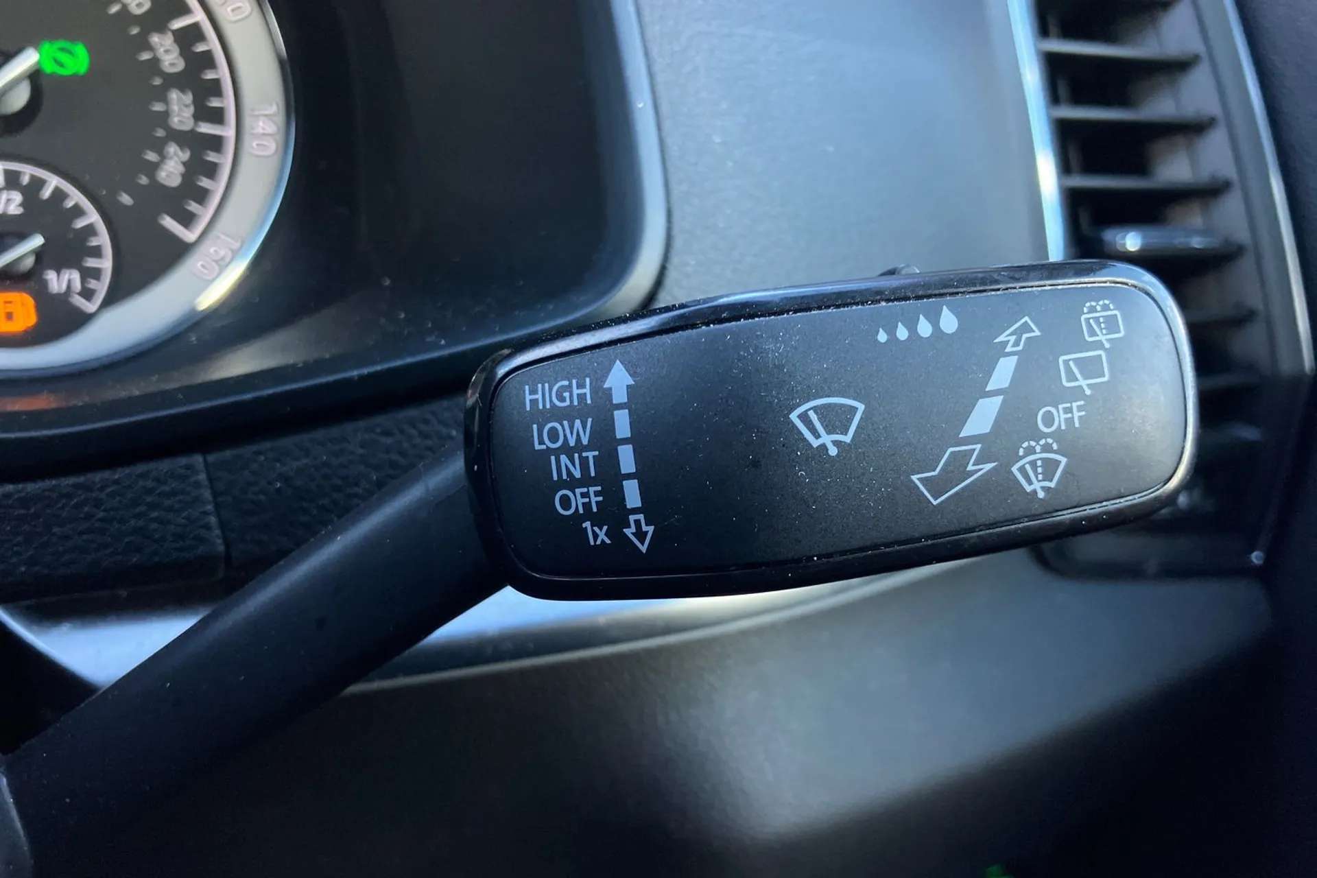 2018 SKODA KAROQ 2018 SKODA KAROQ