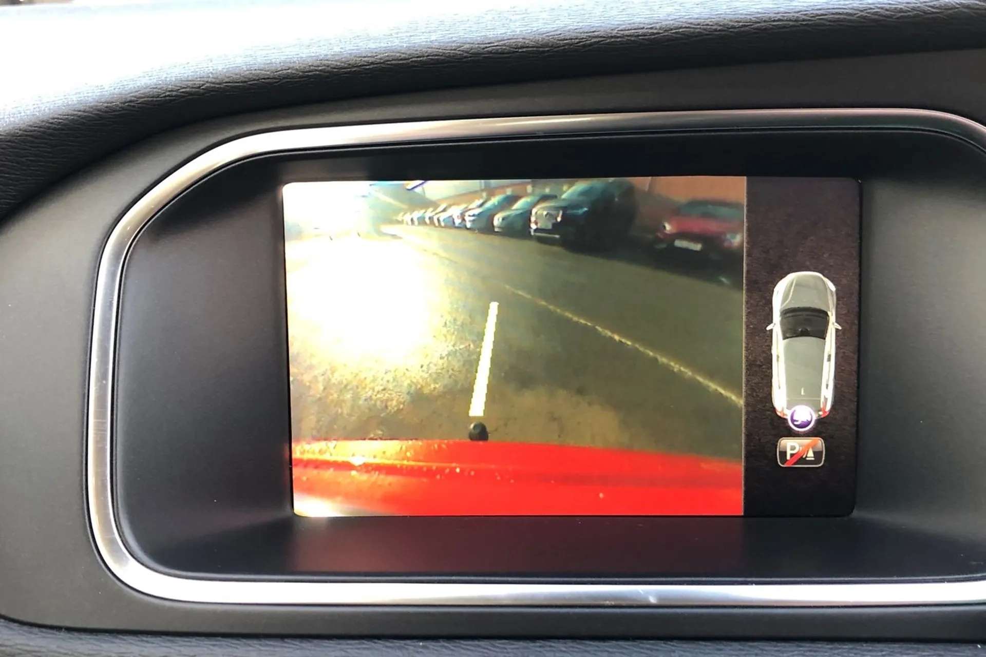 2018 VOLVO V40 2018 VOLVO V40