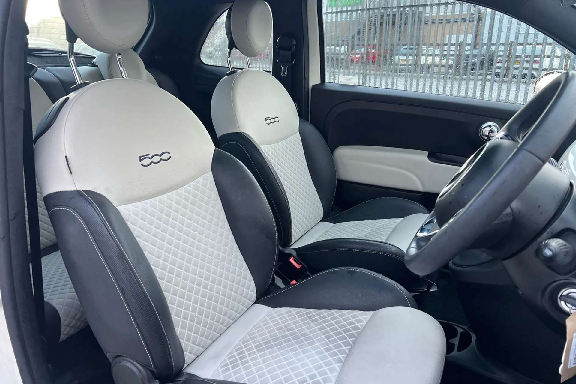 2021 FIAT 500 2021 FIAT 500