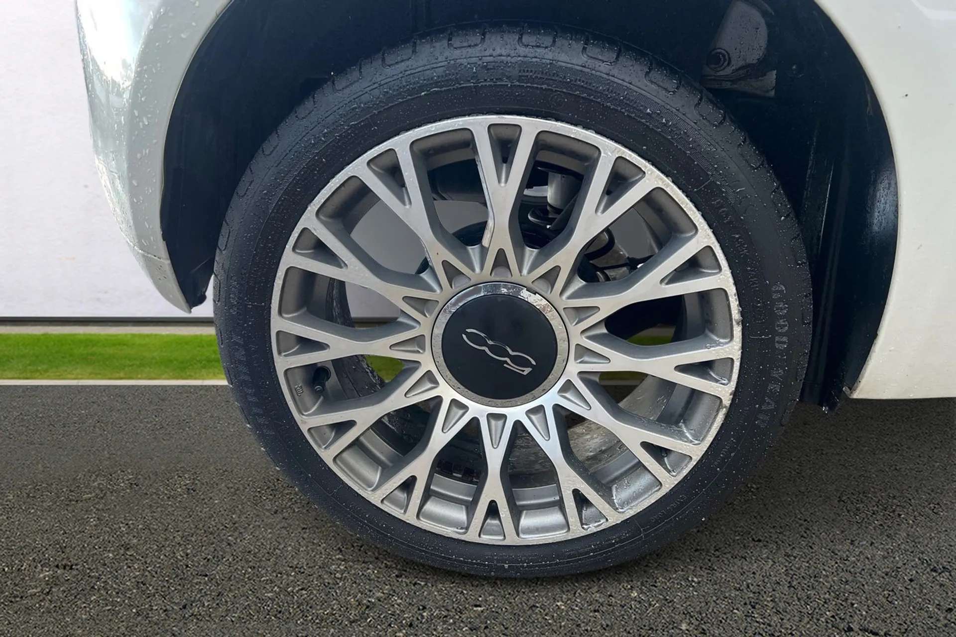 2021 FIAT 500 2021 FIAT 500