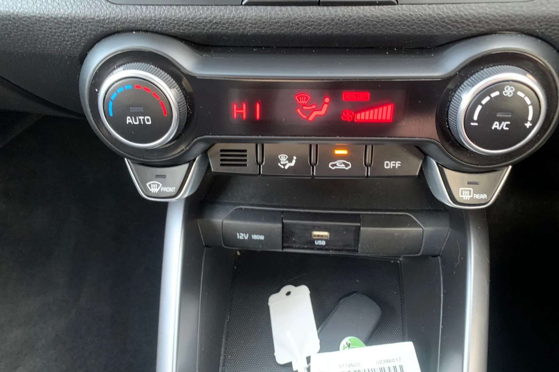 2025 KIA STONIC 2025 KIA STONIC