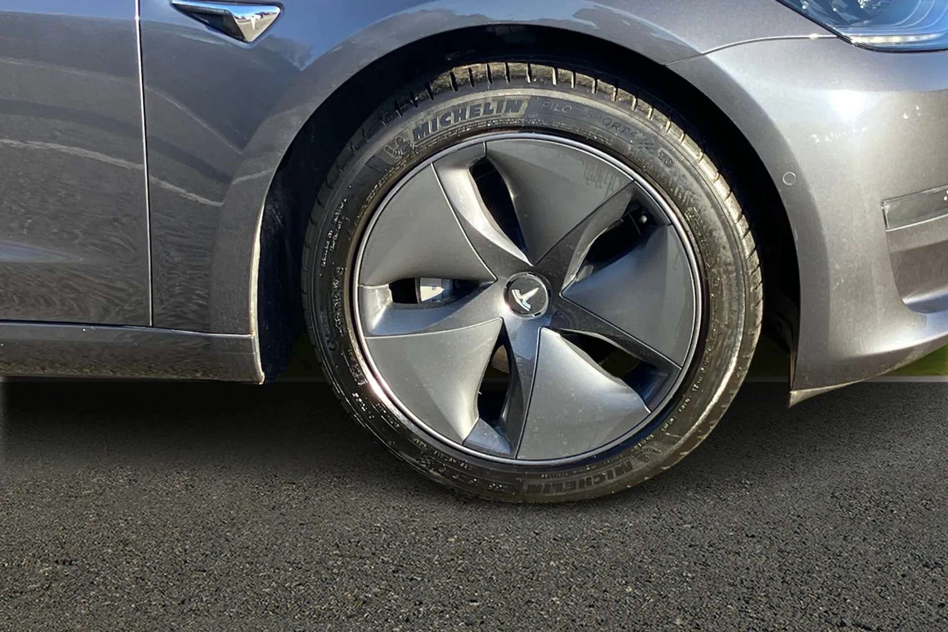 2019 TESLA MODEL 3 2019 TESLA MODEL 3