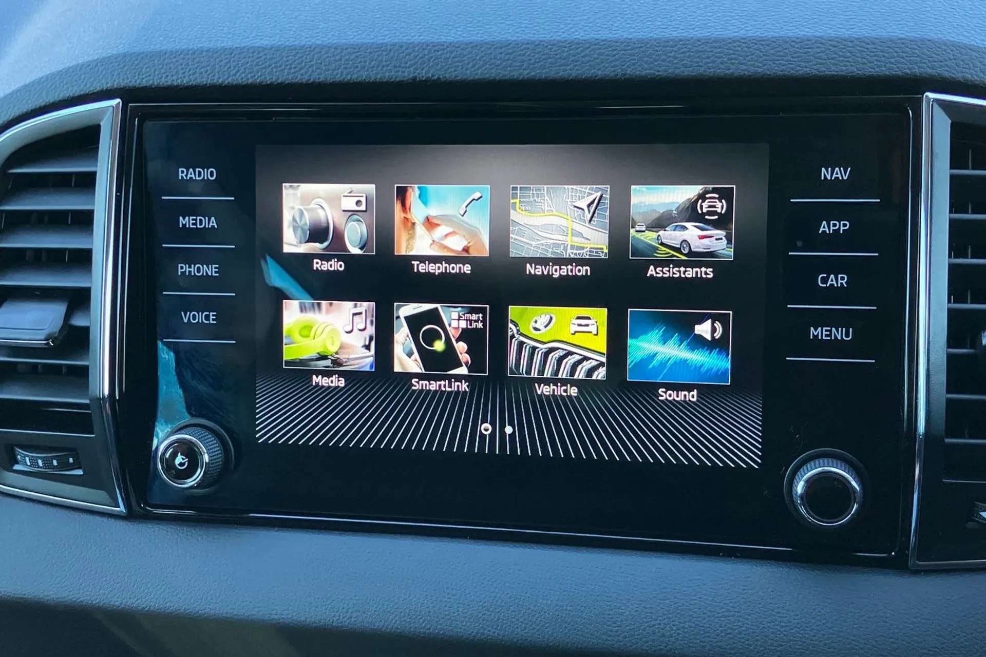 2023 SKODA KAROQ 2023 SKODA KAROQ