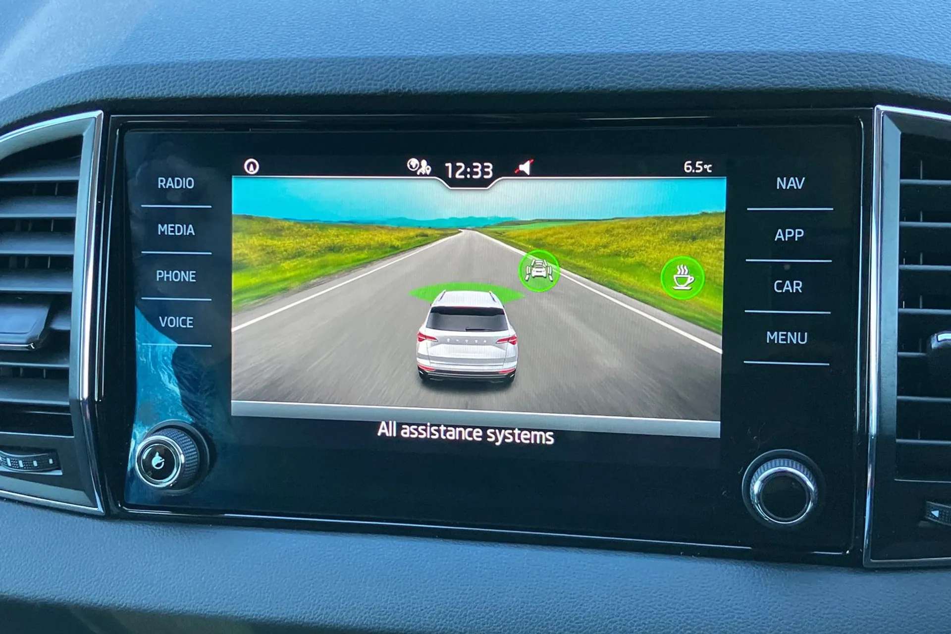 2023 SKODA KAROQ 2023 SKODA KAROQ