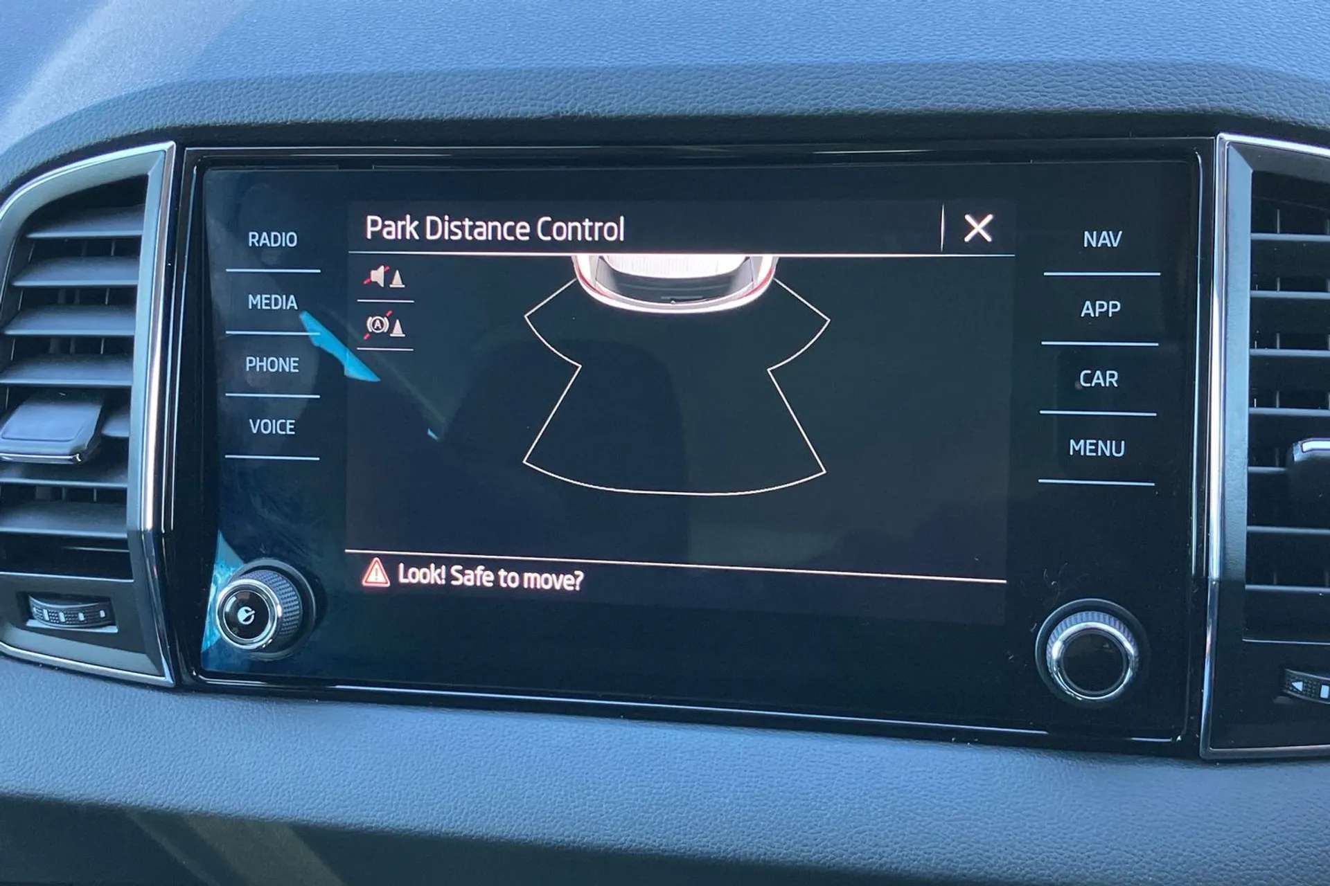 2023 SKODA KAROQ 2023 SKODA KAROQ