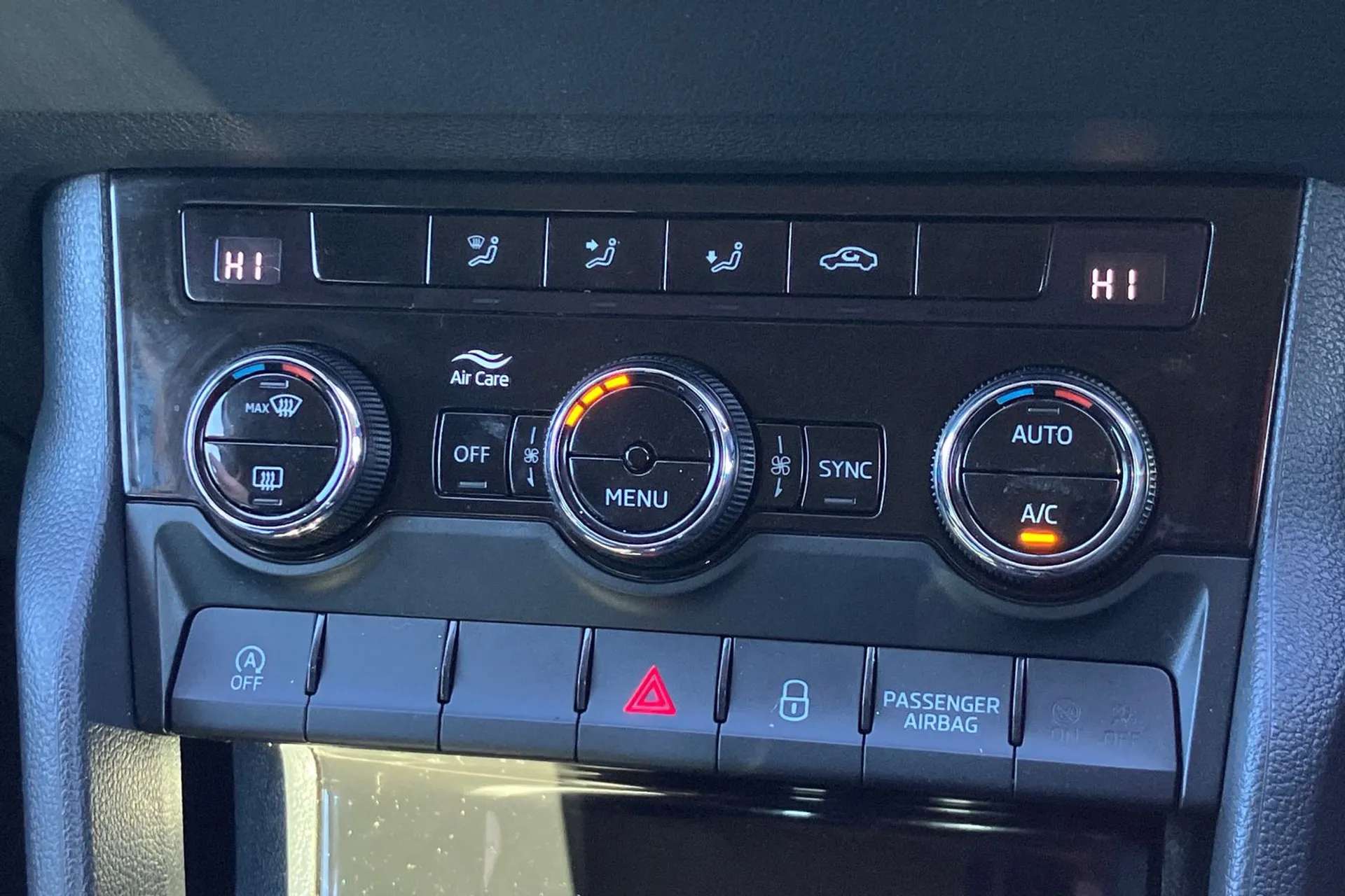 2023 SKODA KAROQ 2023 SKODA KAROQ