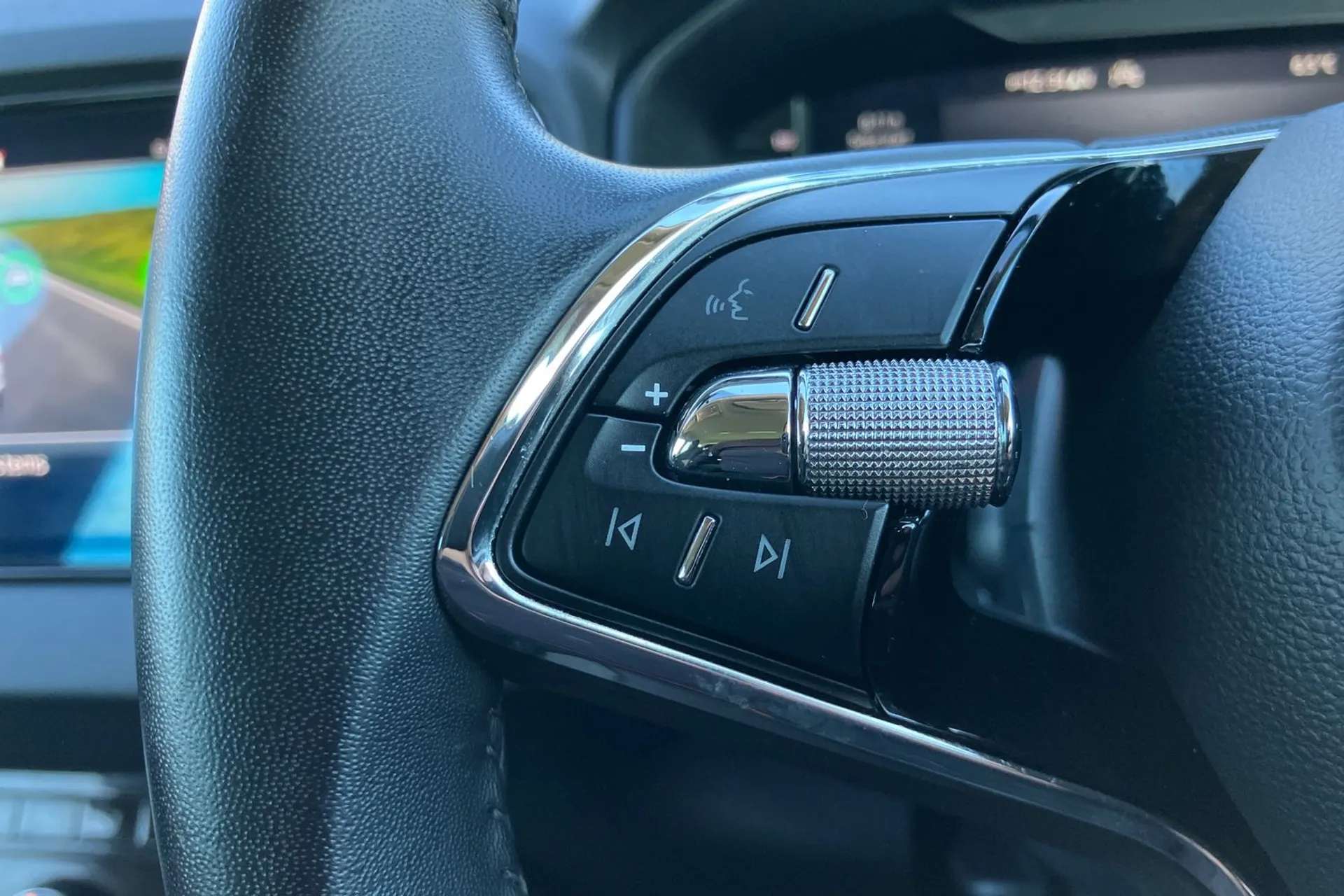 2023 SKODA KAROQ 2023 SKODA KAROQ