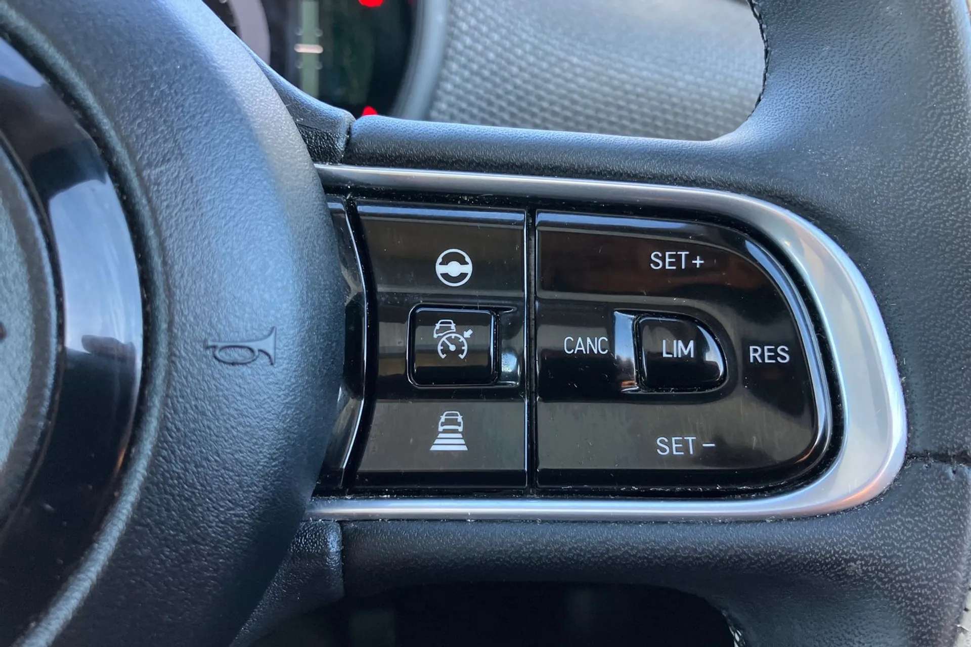 2023 FIAT 500 2023 FIAT 500