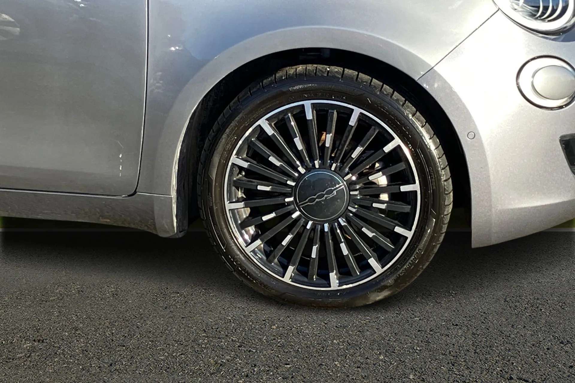 2023 FIAT 500 2023 FIAT 500