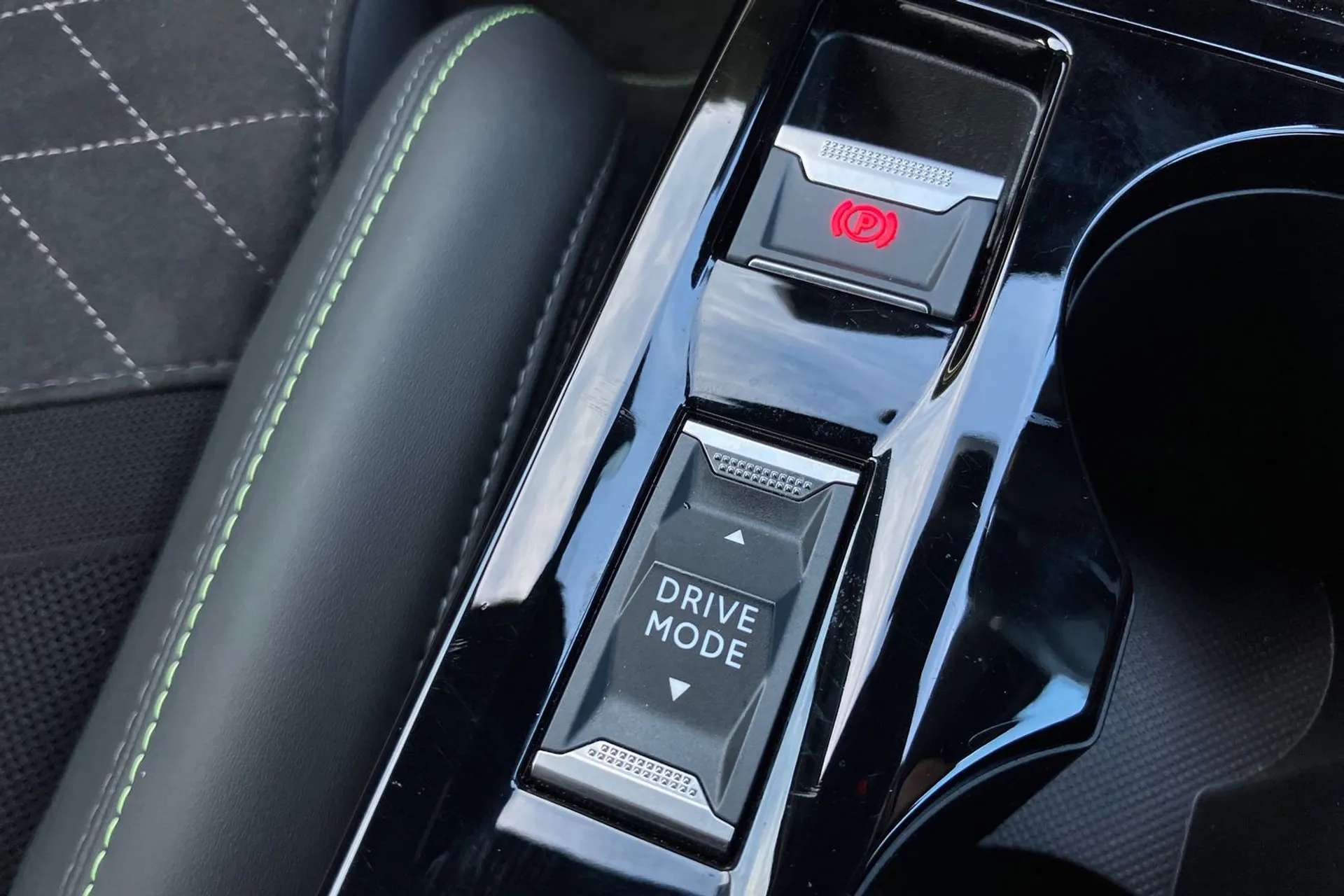 2022 PEUGEOT 208 2022 PEUGEOT 208