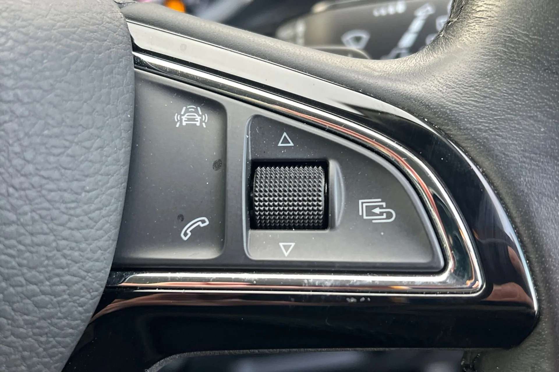 2018 SKODA KAROQ 2018 SKODA KAROQ