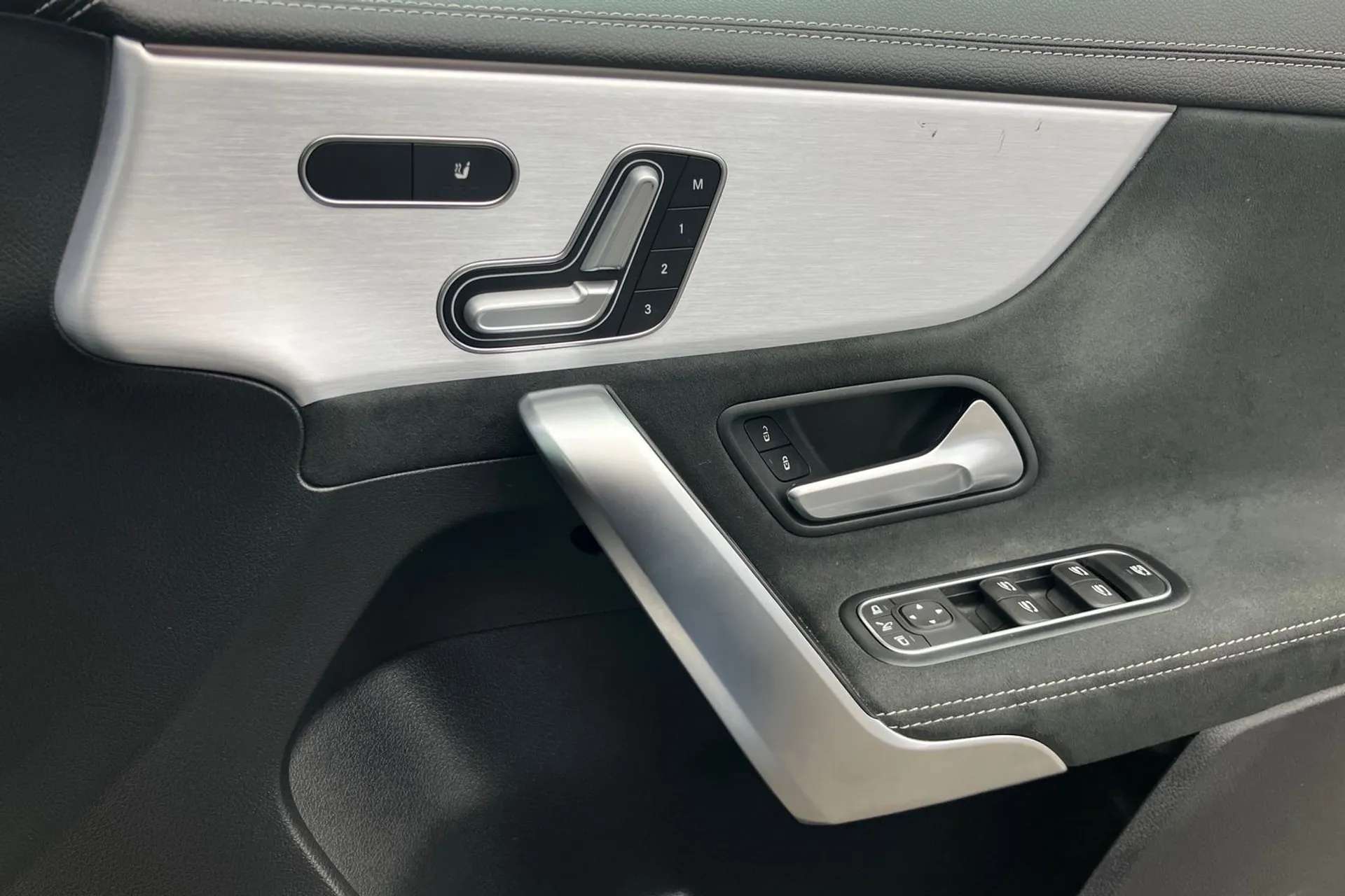 2021 MERCEDES-BENZ A CLASS 2021 MERCEDES-BENZ A CLASS