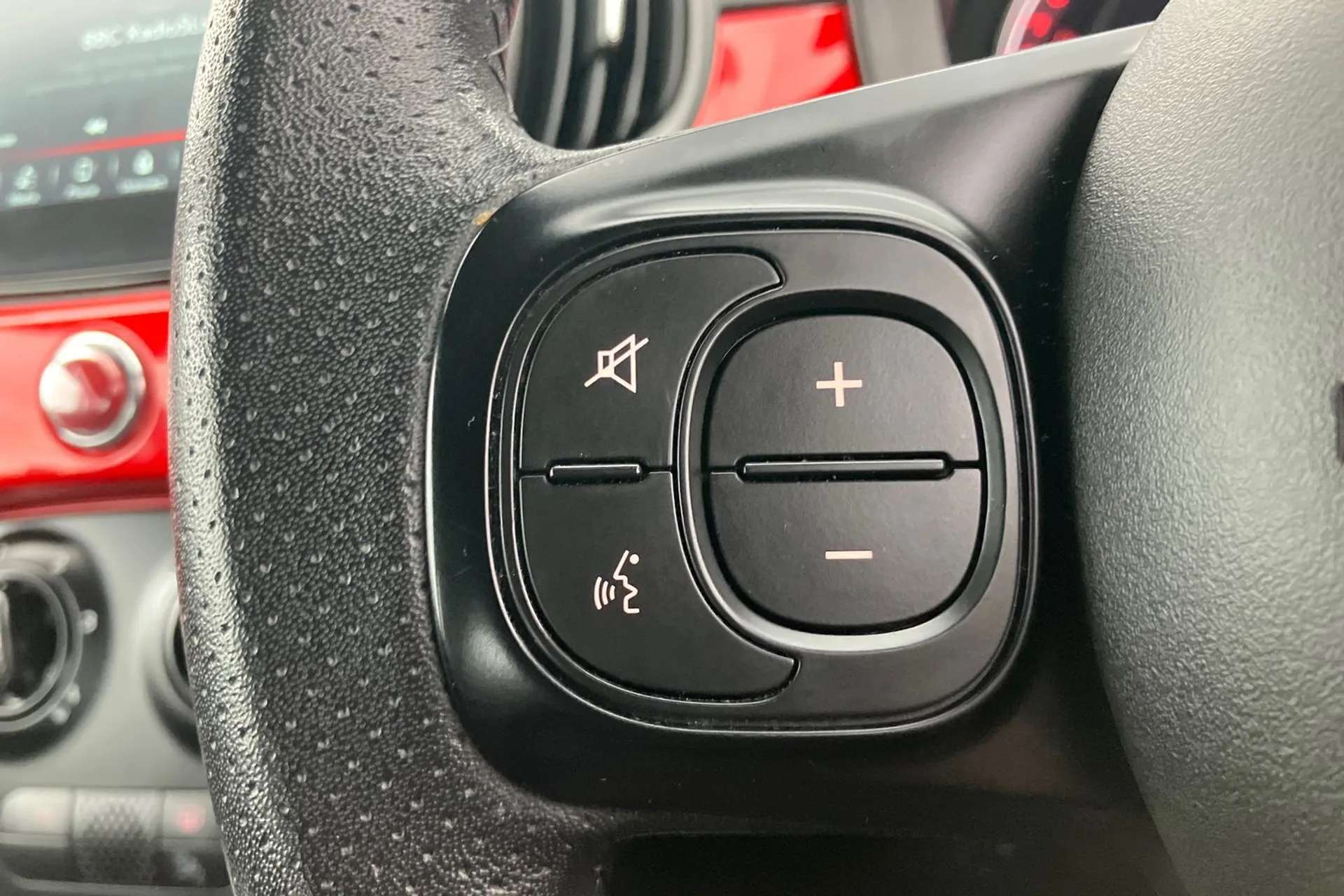 2022 ABARTH 595 2022 ABARTH 595