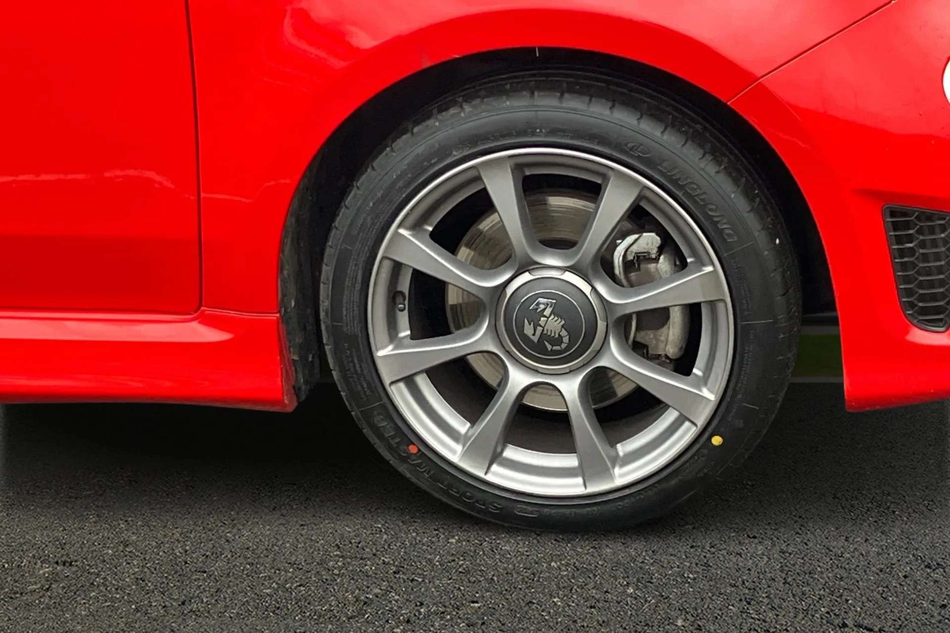 2022 ABARTH 595 2022 ABARTH 595