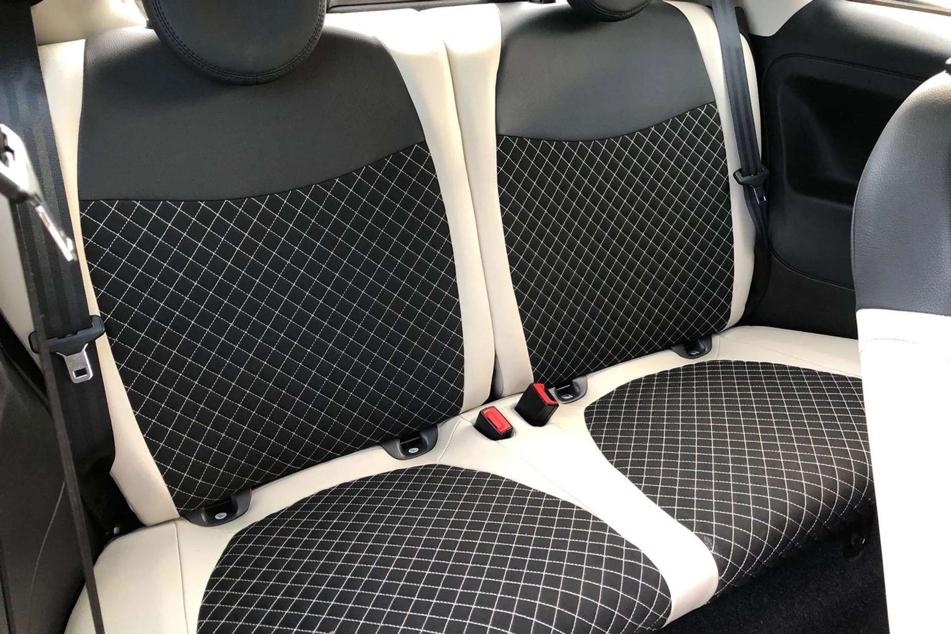 2021 FIAT 500 2021 FIAT 500