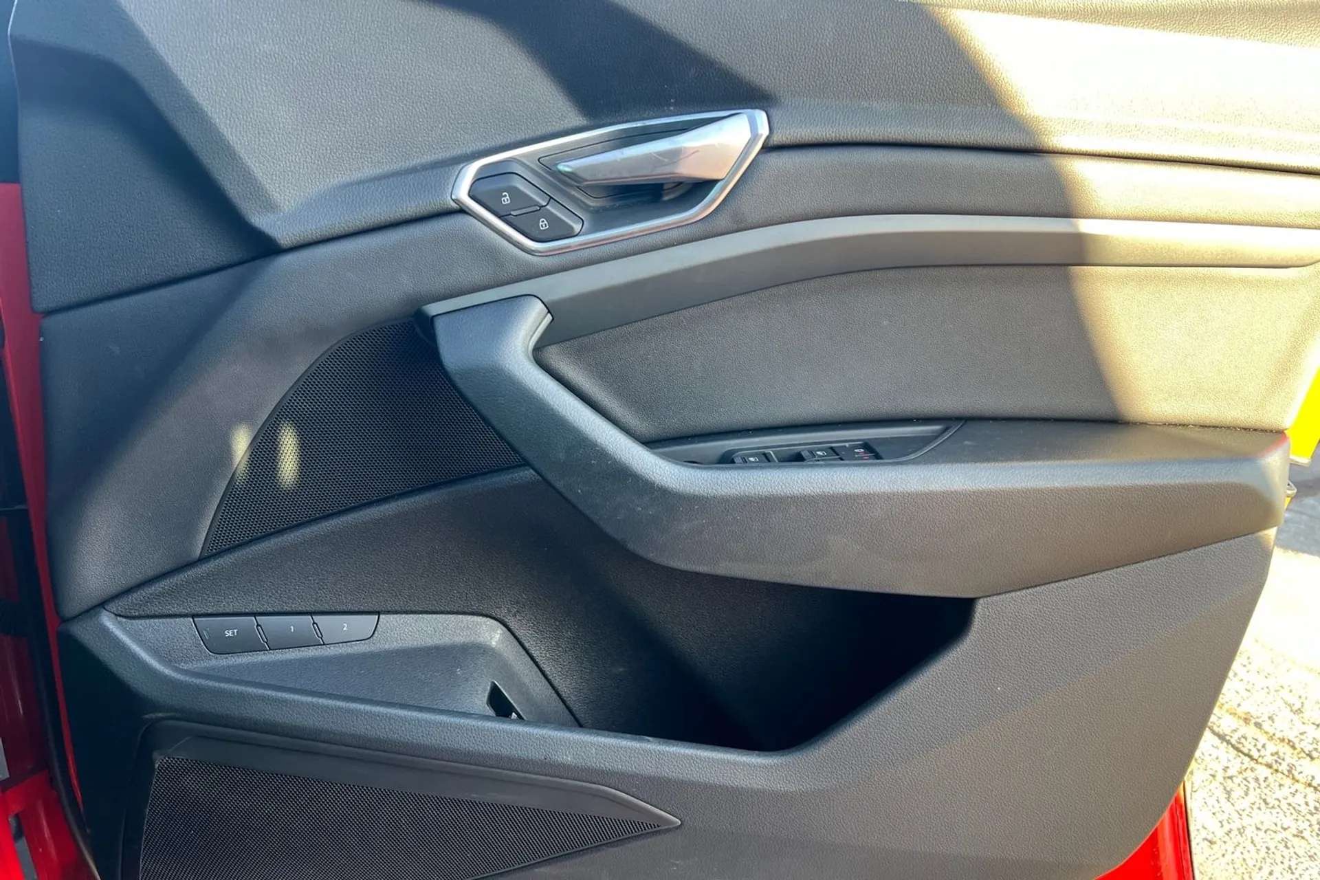 2021 AUDI E-TRON 2021 AUDI E-TRON