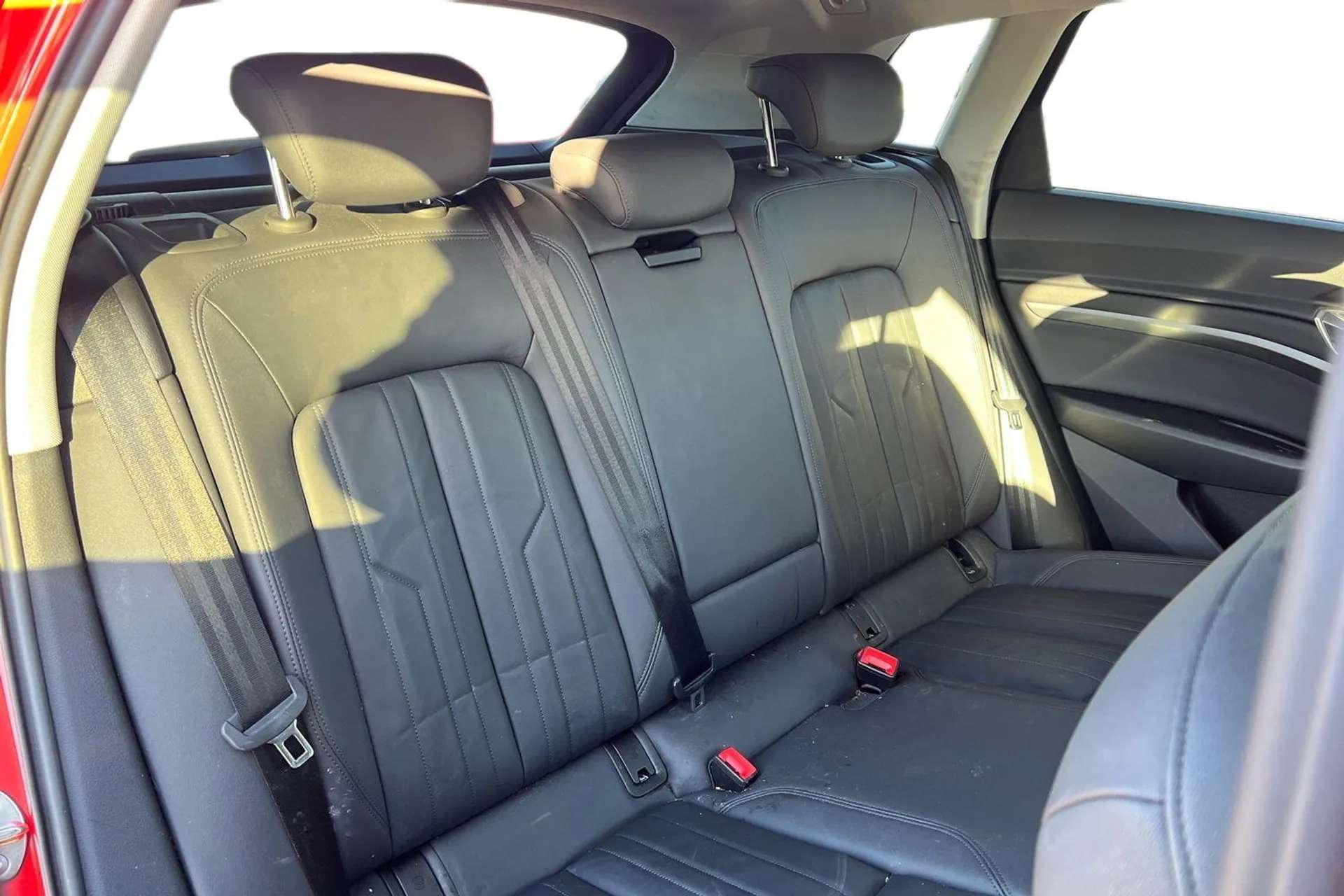 2021 AUDI E-TRON 2021 AUDI E-TRON