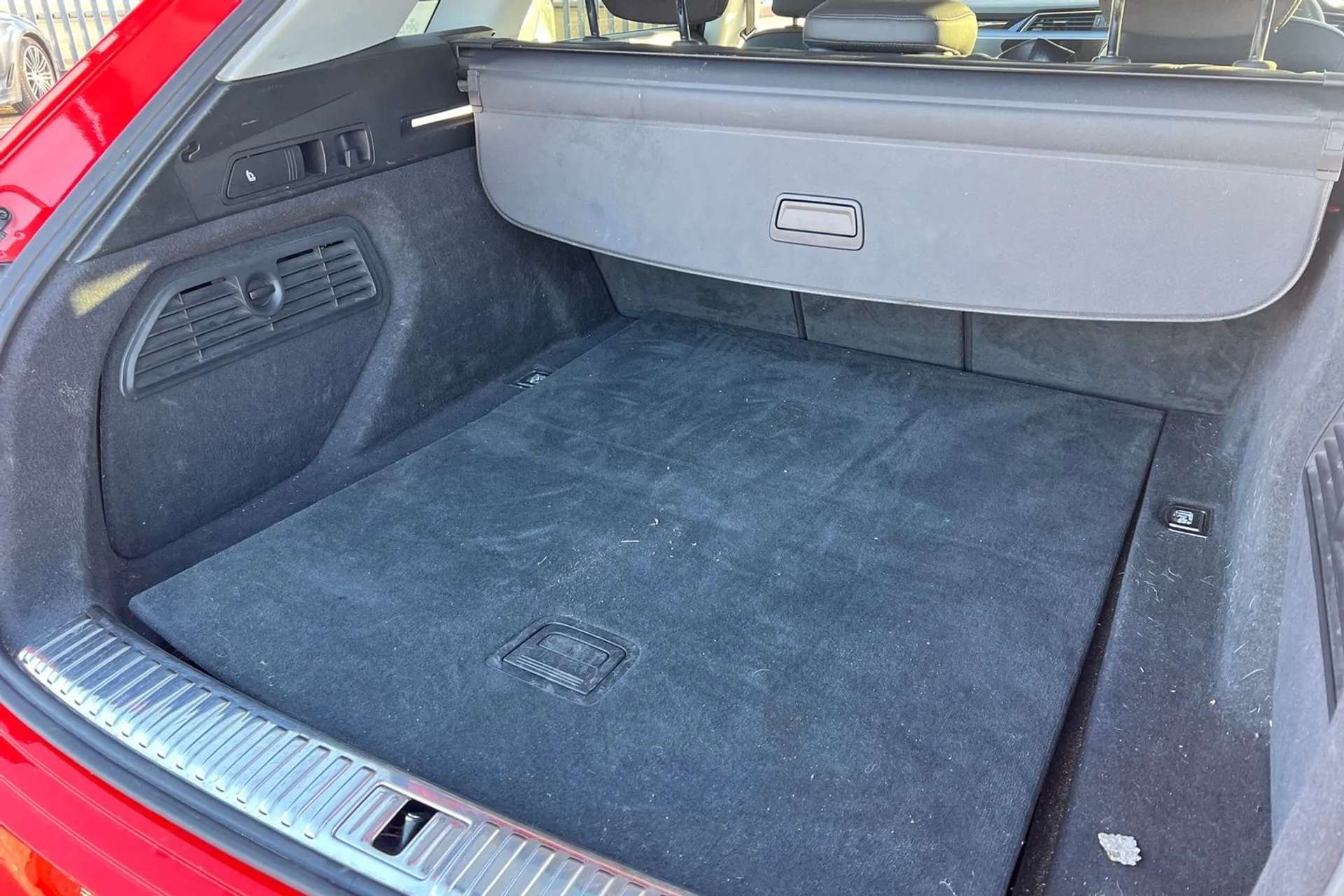 2021 AUDI E-TRON 2021 AUDI E-TRON