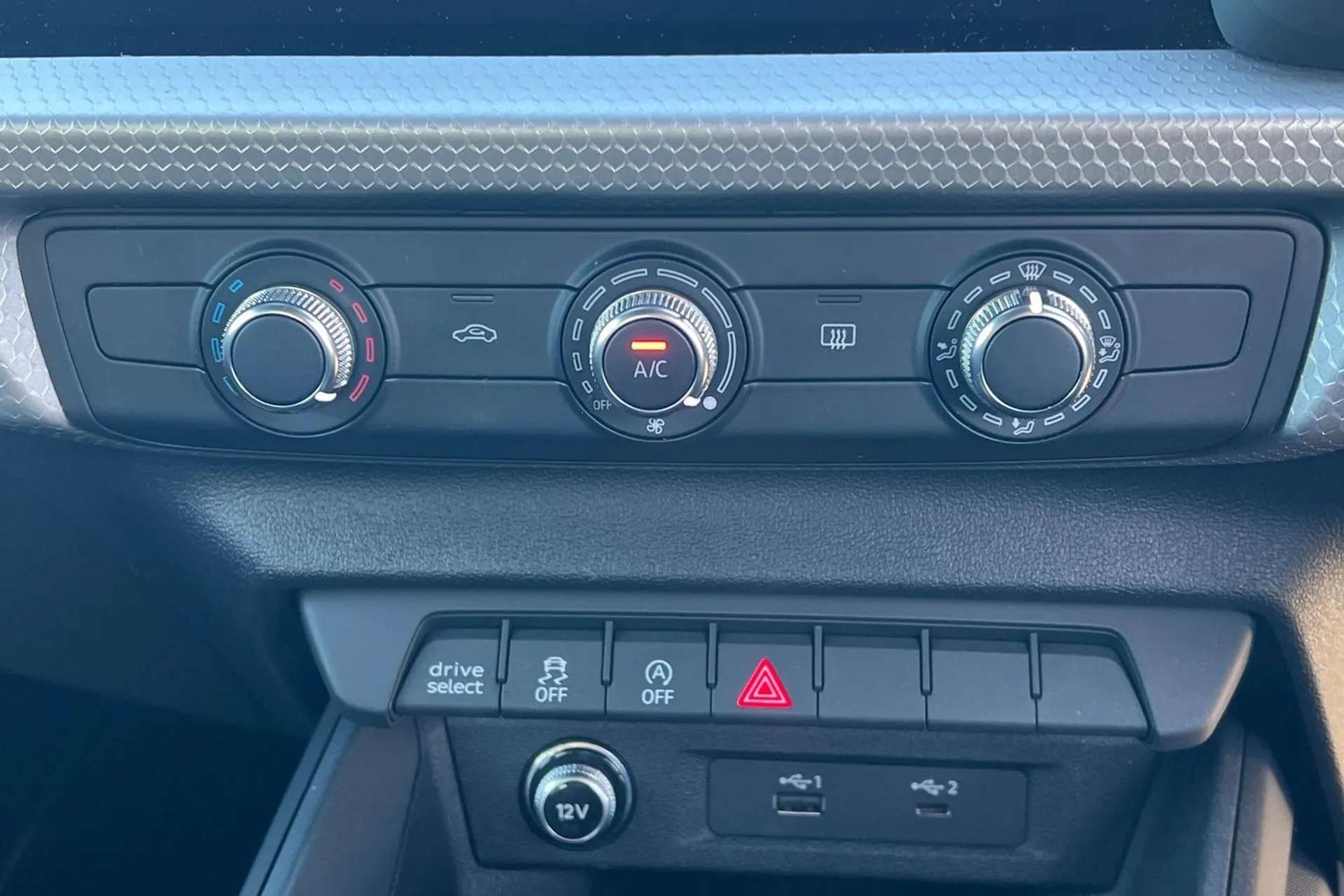 2020 AUDI A1 2020 AUDI A1