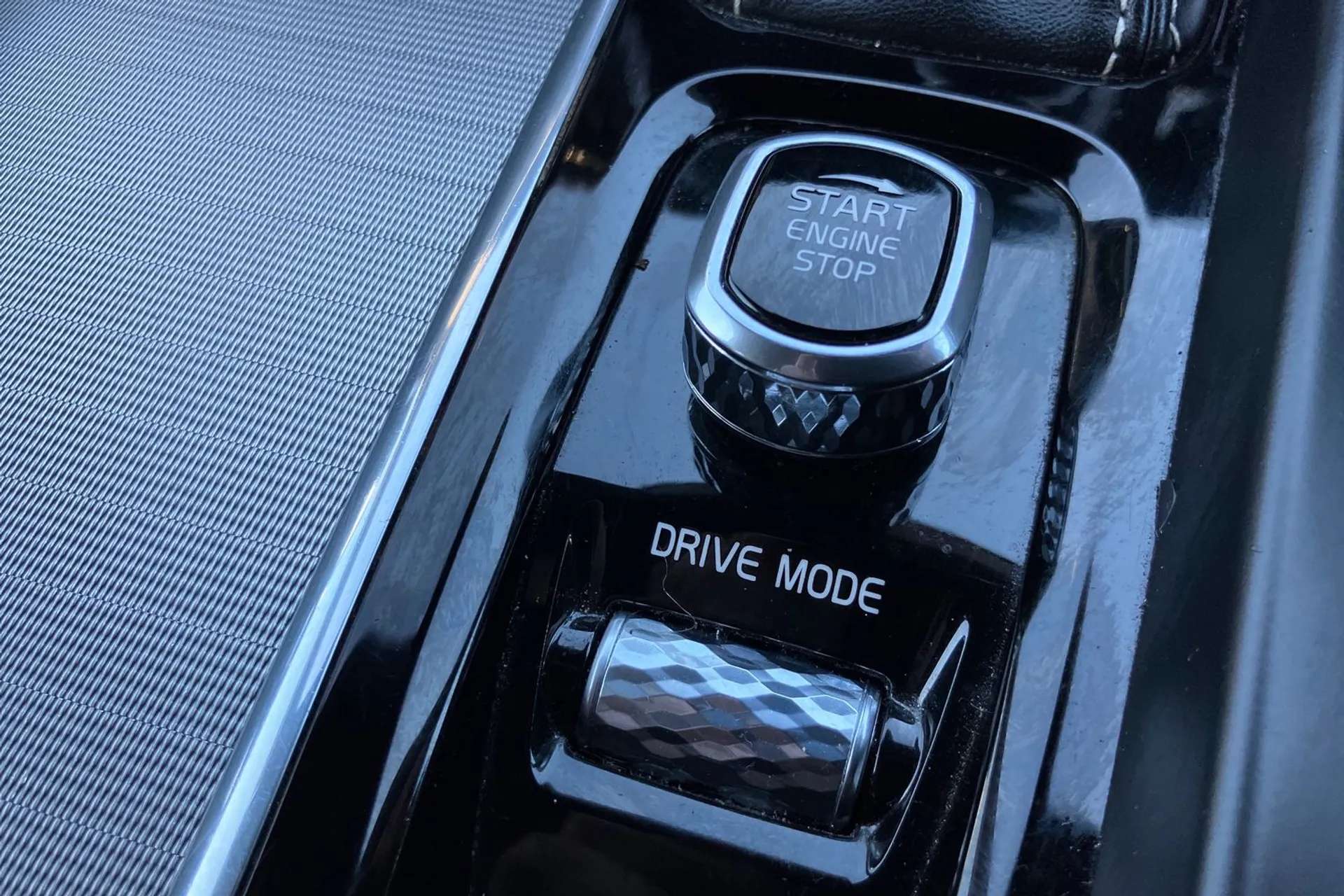 2019 VOLVO S60 2019 VOLVO S60