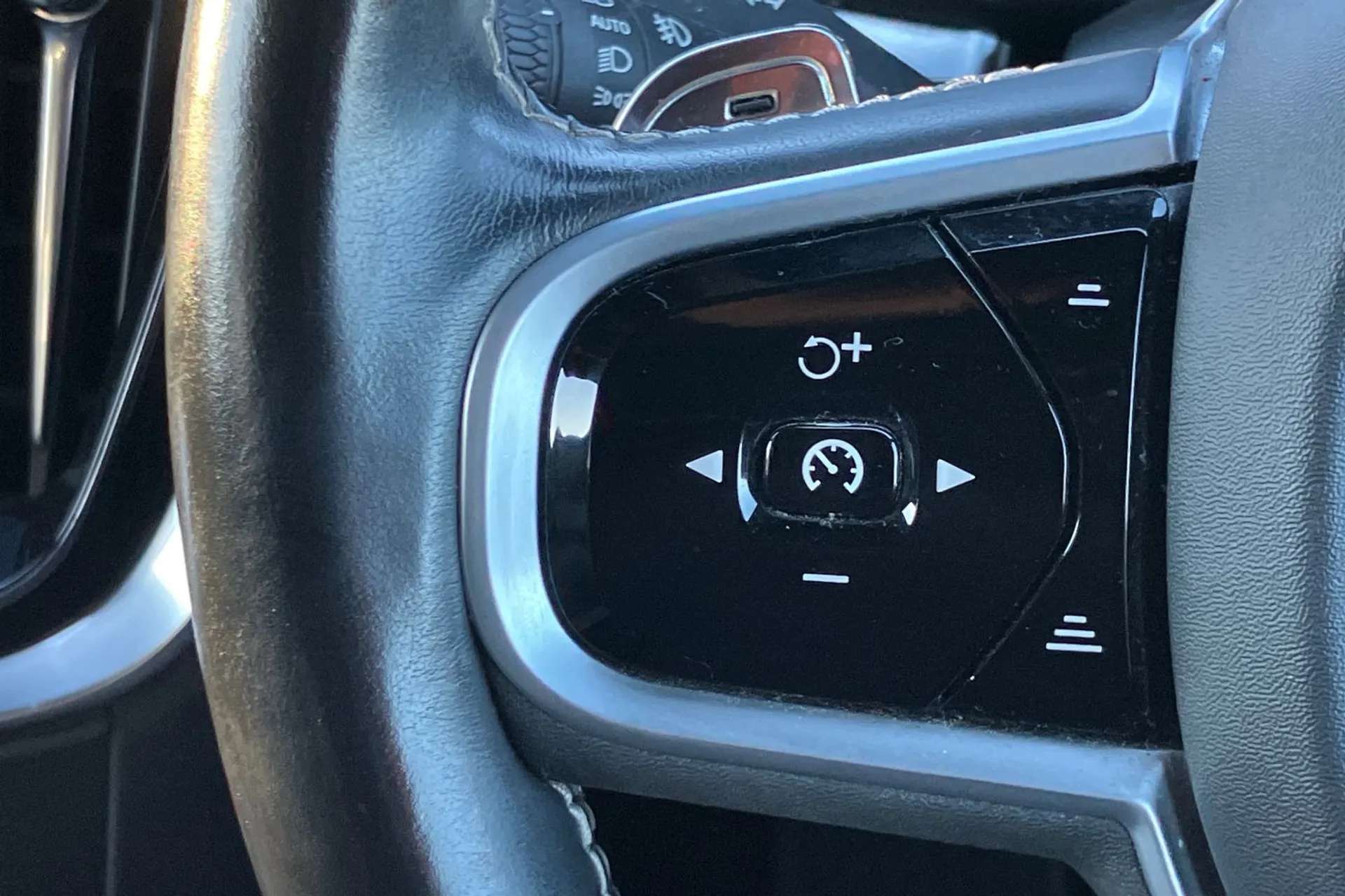 2019 VOLVO S60 2019 VOLVO S60