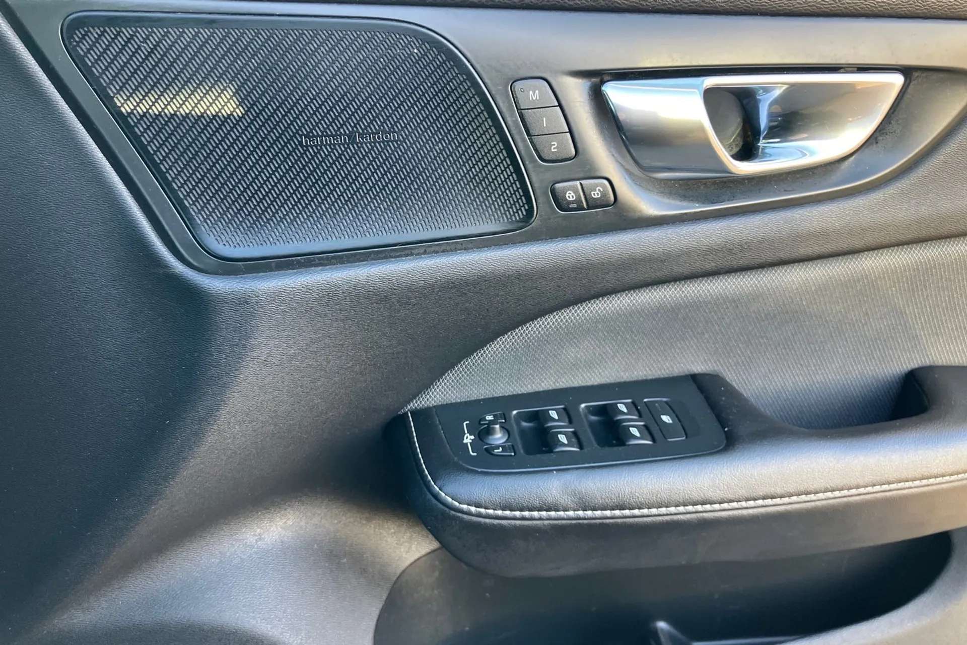 2019 VOLVO S60 2019 VOLVO S60