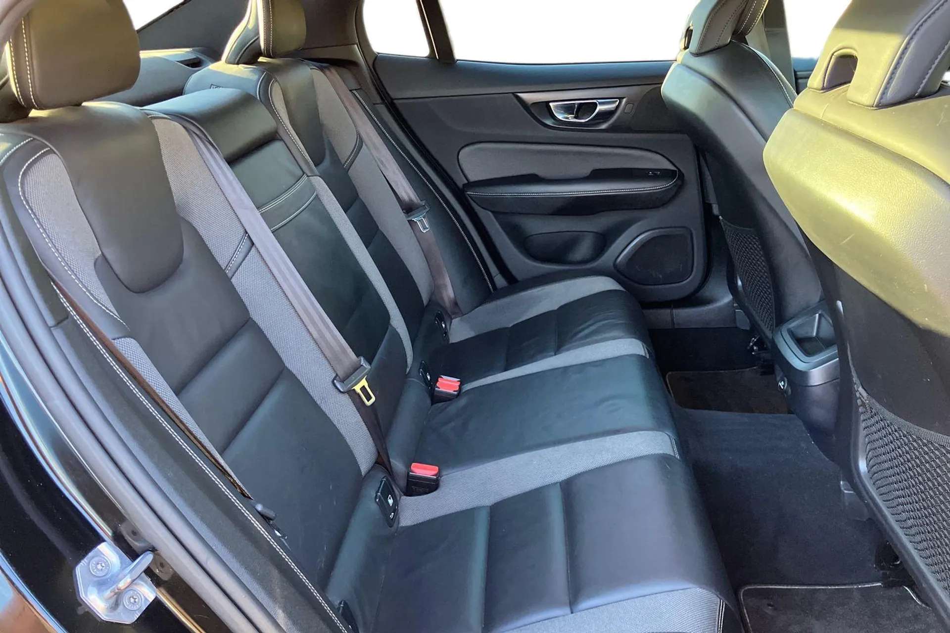 2019 VOLVO S60 2019 VOLVO S60