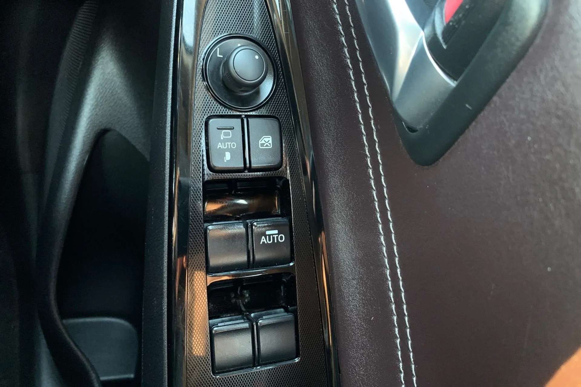 2019 MAZDA MAZDA2 2019 MAZDA MAZDA2