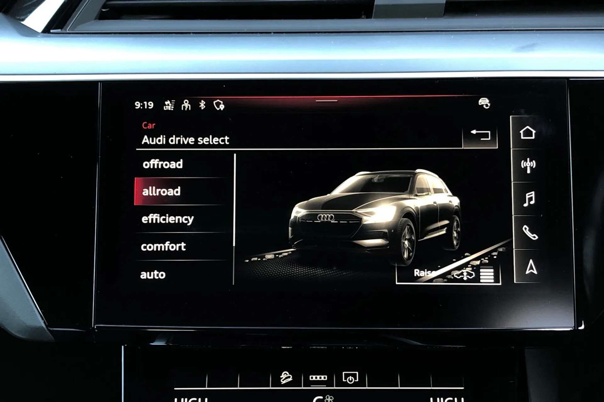 2021 AUDI E-TRON 2021 AUDI E-TRON