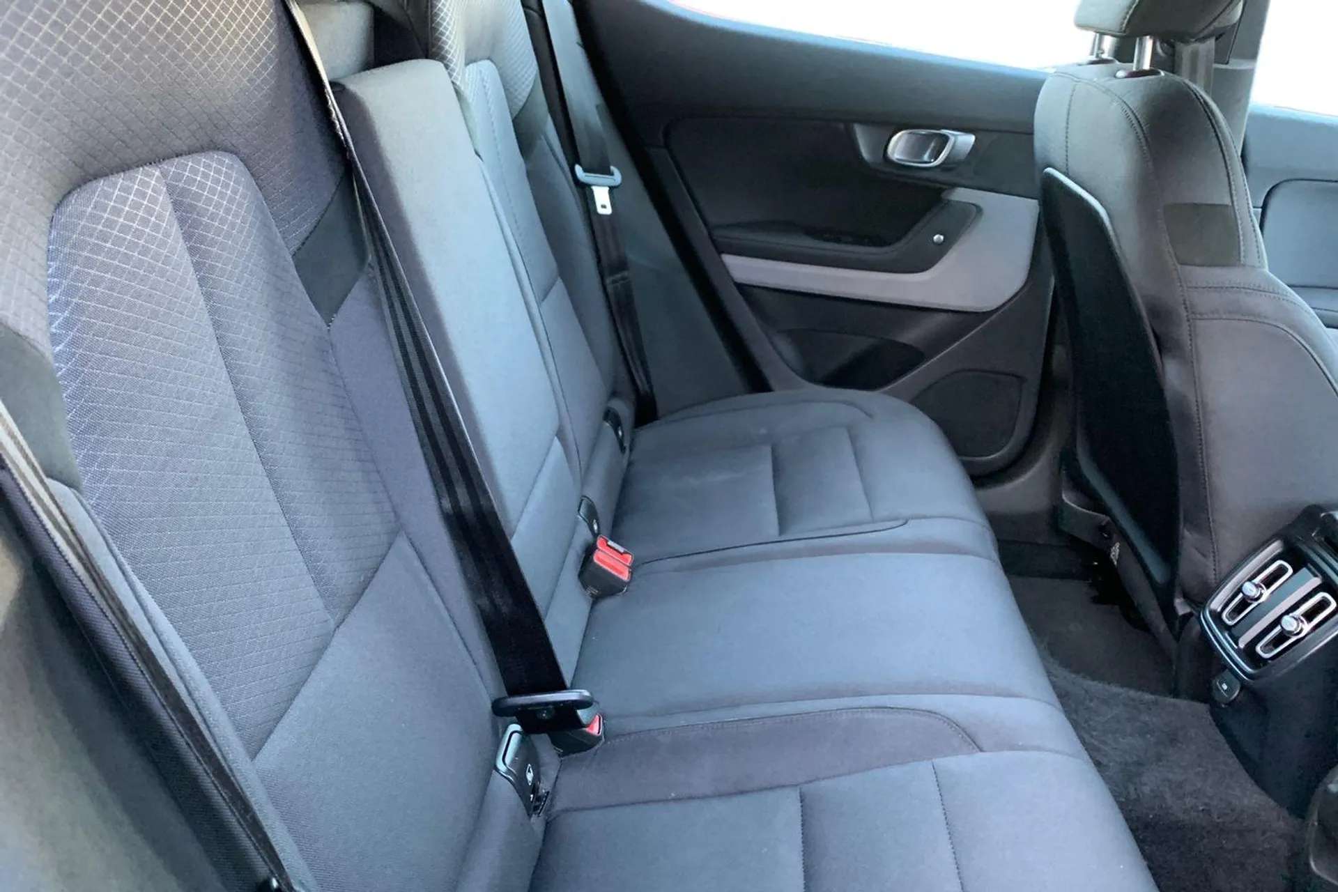 2021 POLESTAR 2 2021 POLESTAR 2