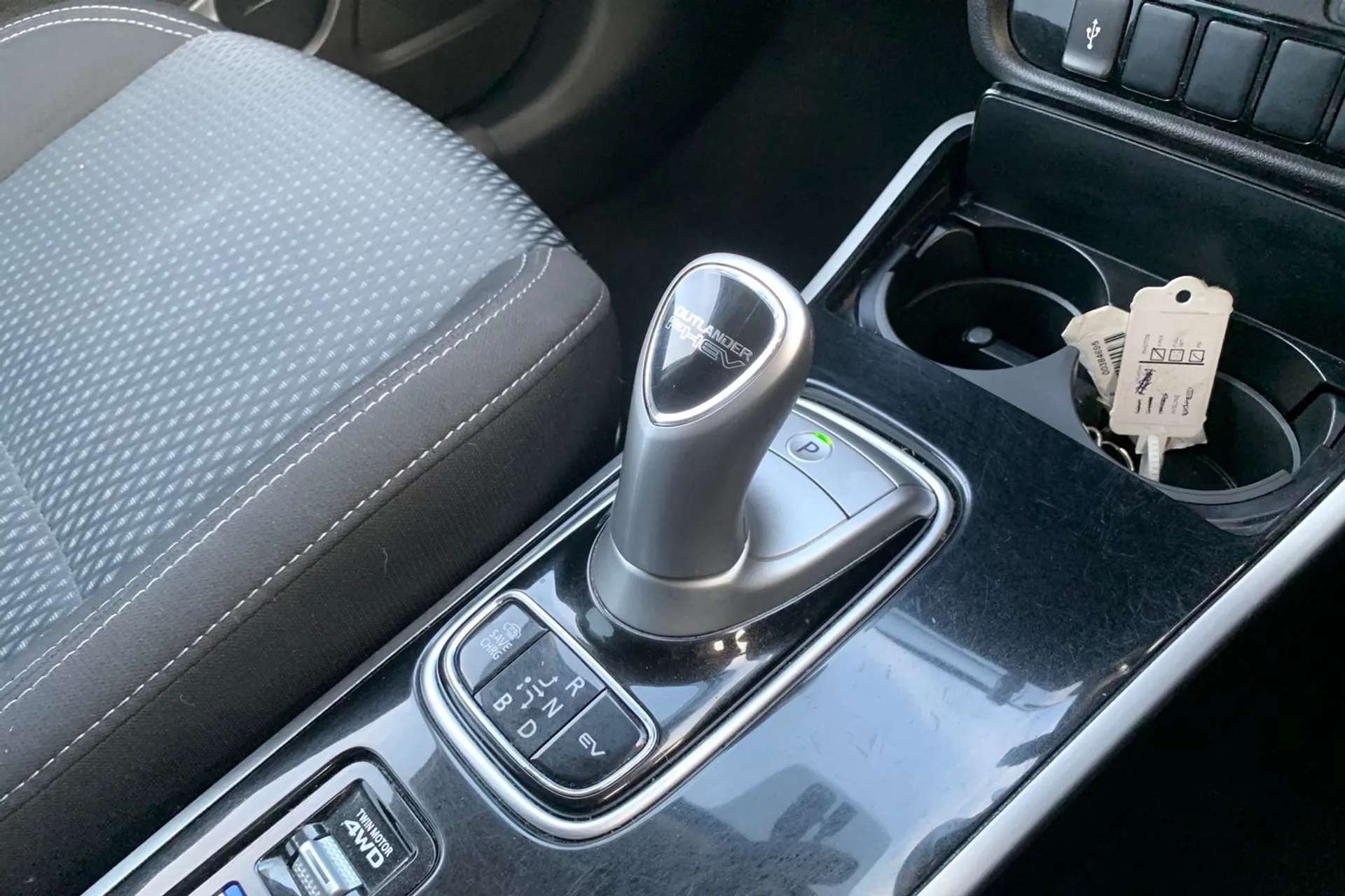 2020 MITSUBISHI OUTLANDER 2020 MITSUBISHI OUTLANDER