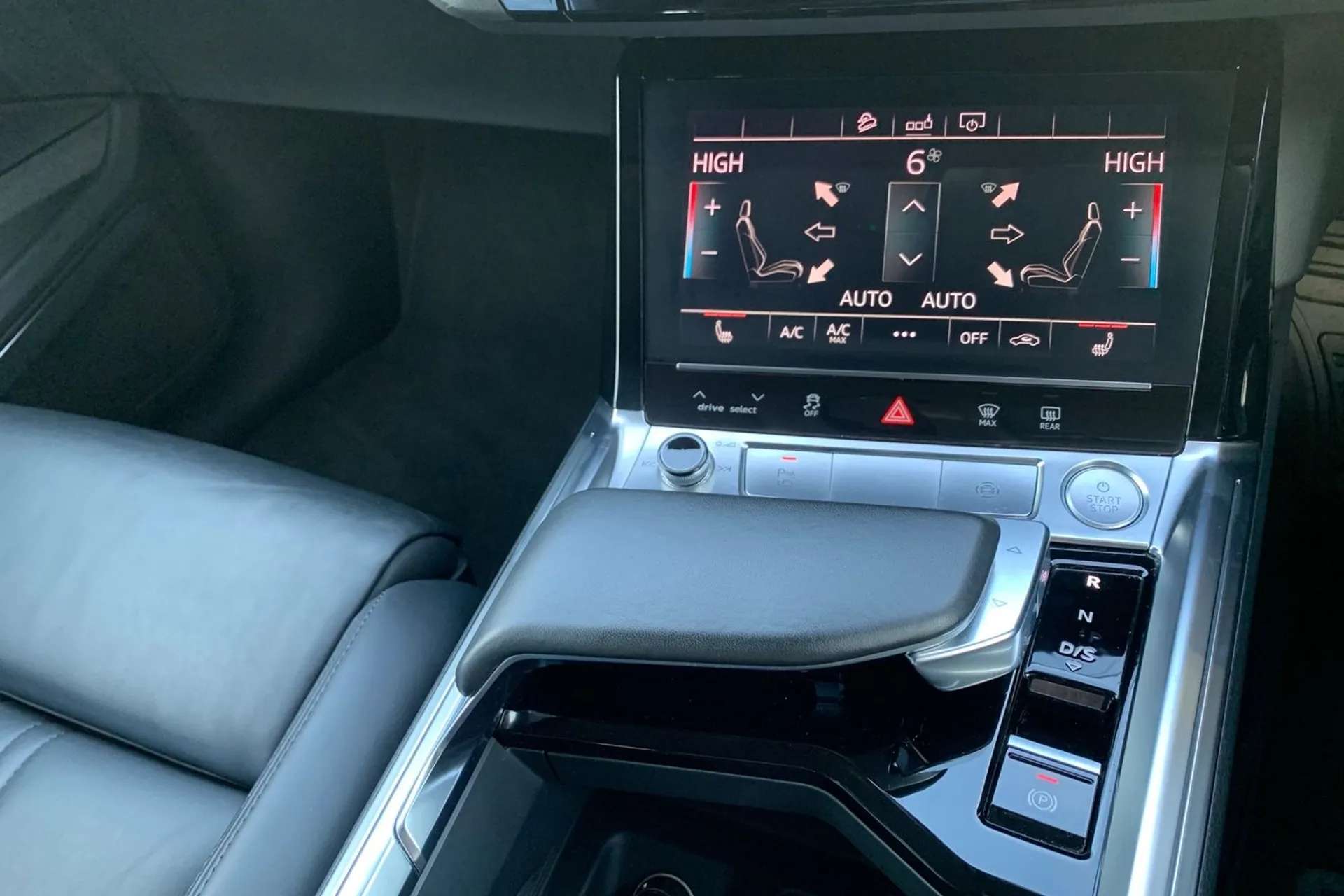 2020 AUDI E-TRON 2020 AUDI E-TRON