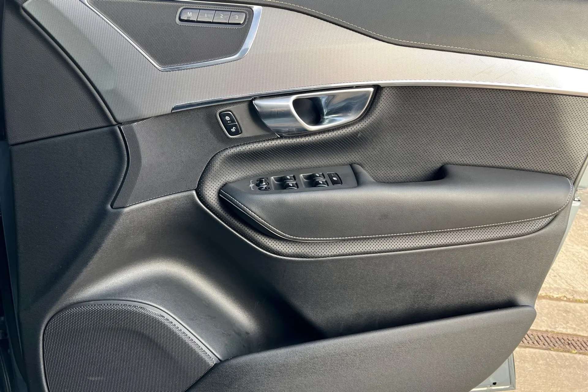 2020 VOLVO XC90 2020 VOLVO XC90