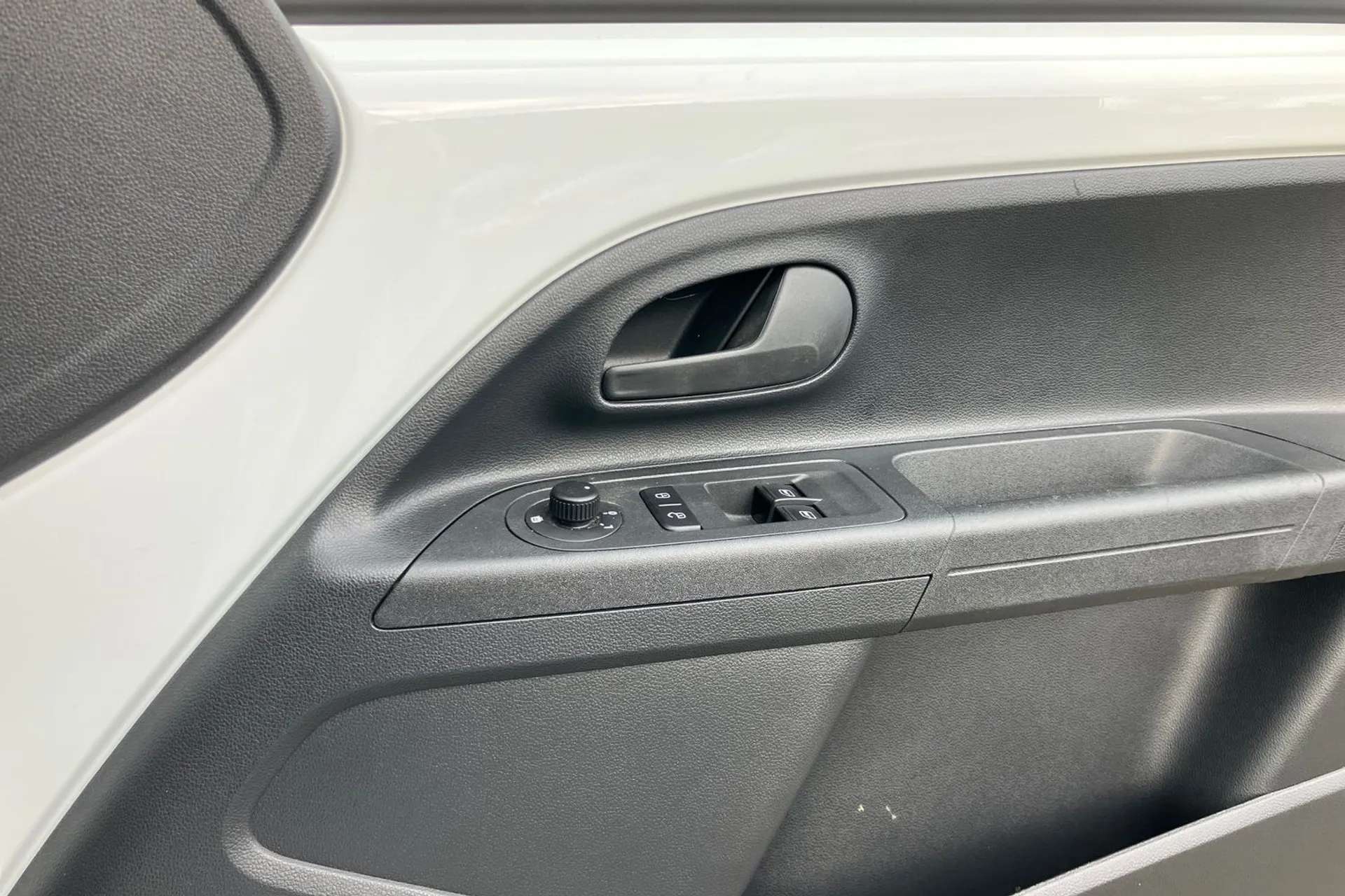 2021 VOLKSWAGEN UP 2021 VOLKSWAGEN UP