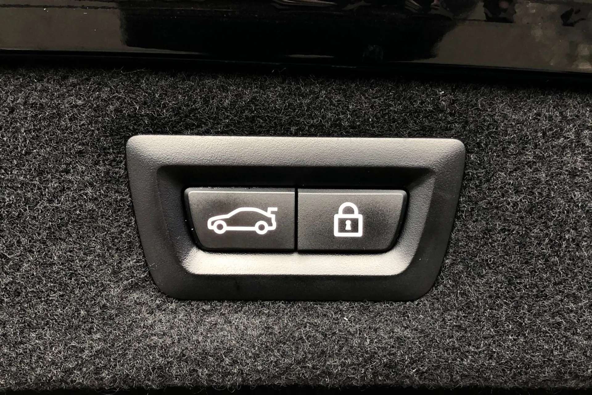 2021 BMW 8 SERIES 2021 BMW 8 SERIES