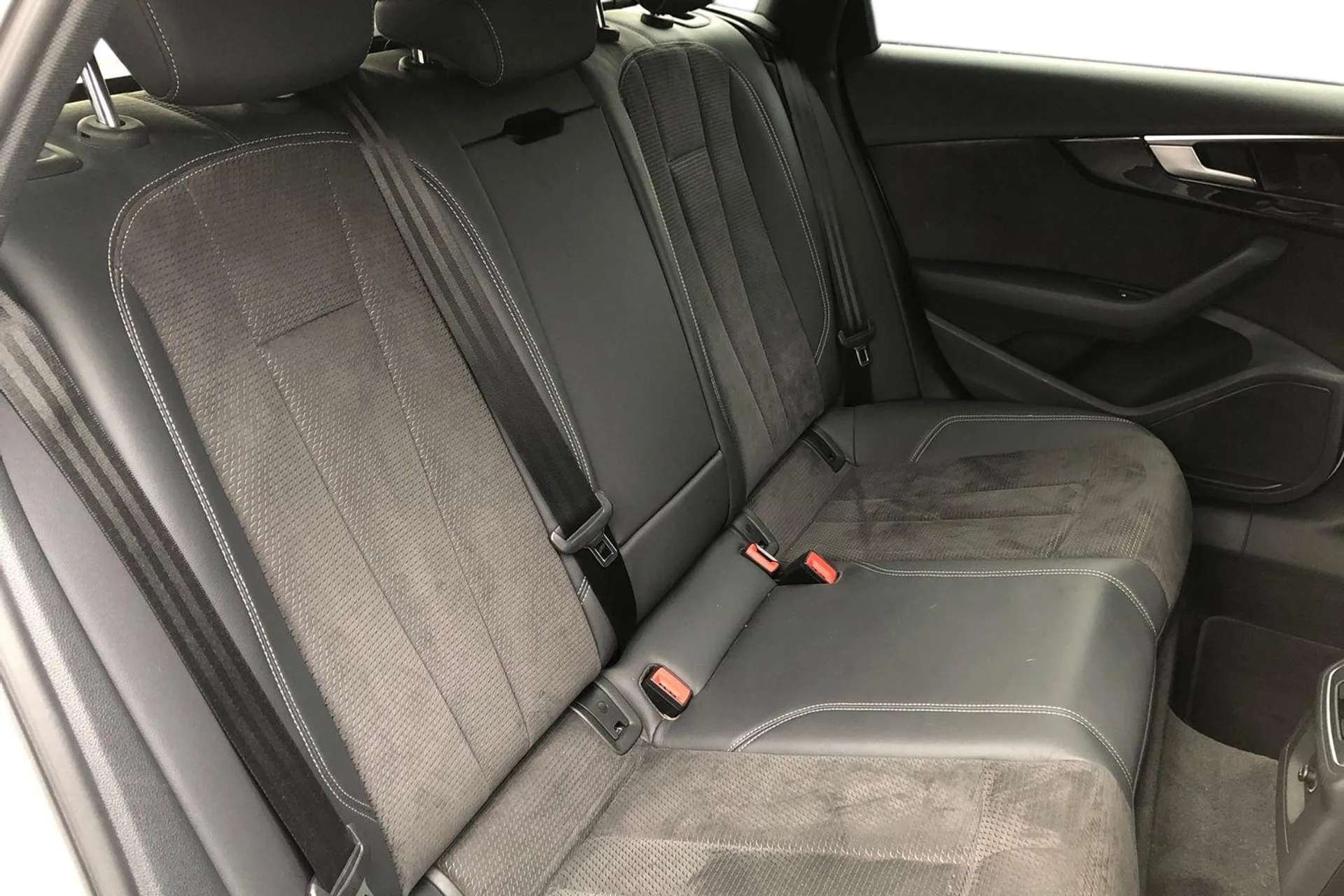 2021 AUDI A4 2021 AUDI A4