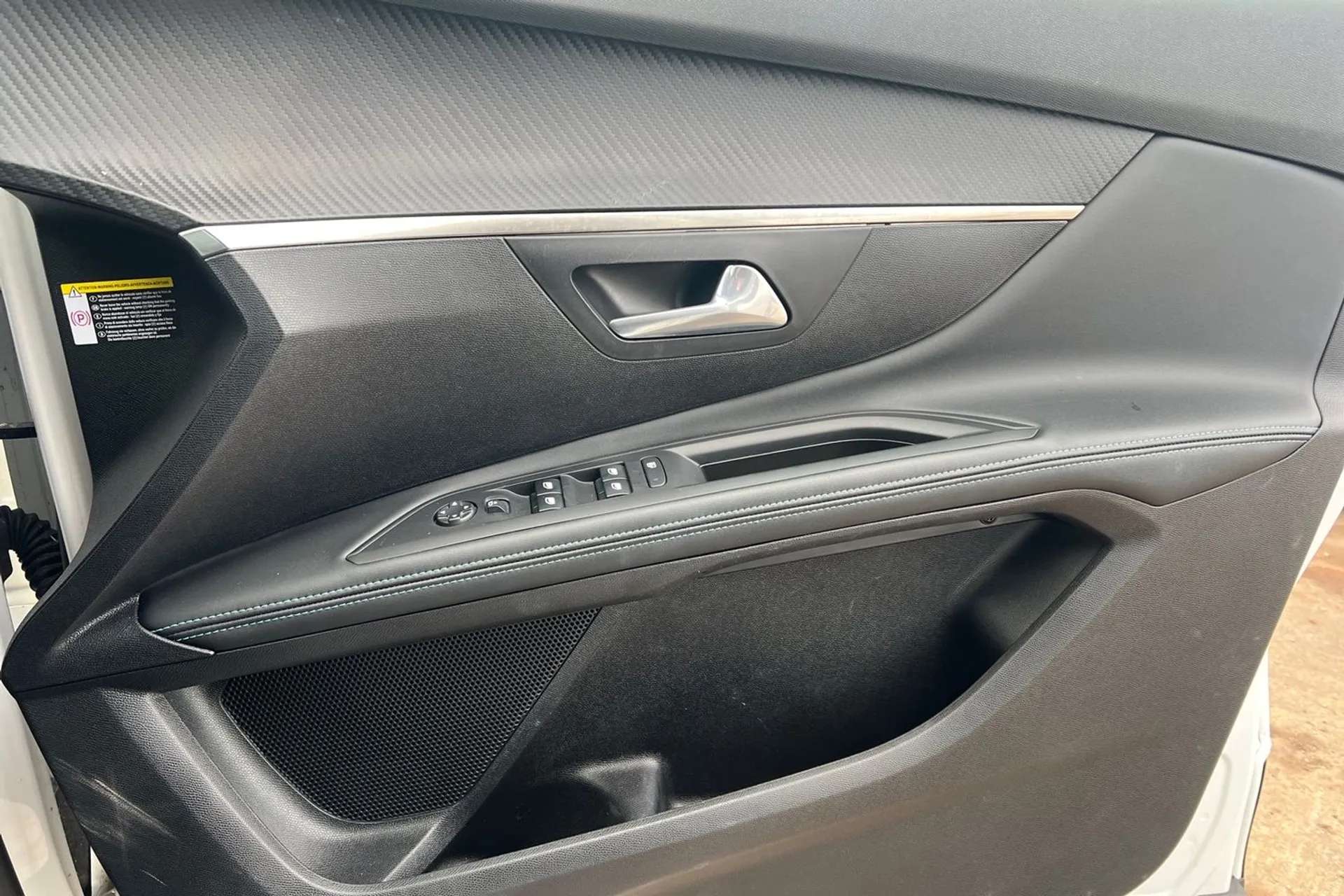 2021 PEUGEOT 5008 2021 PEUGEOT 5008