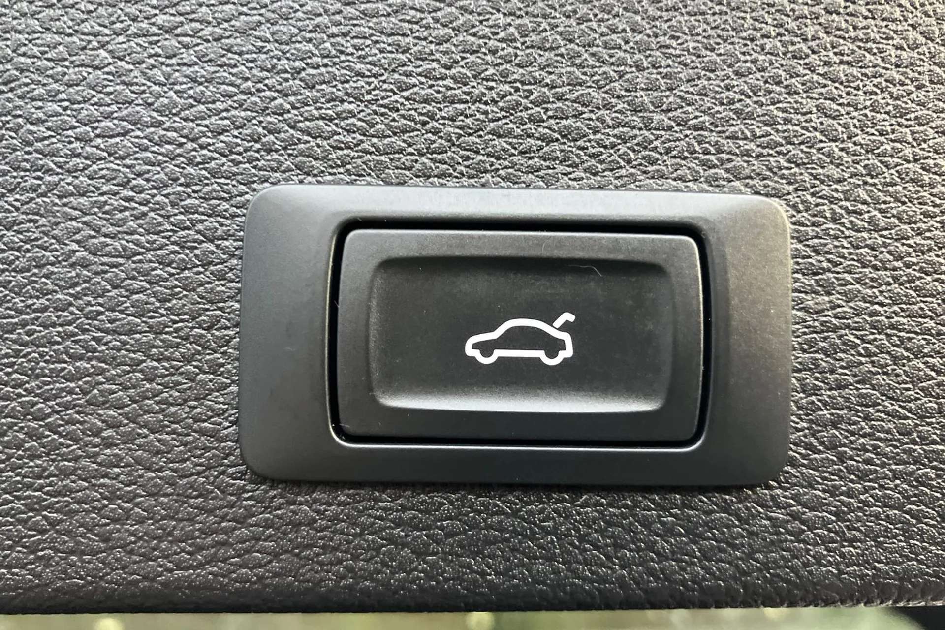 2020 AUDI Q2 2020 AUDI Q2