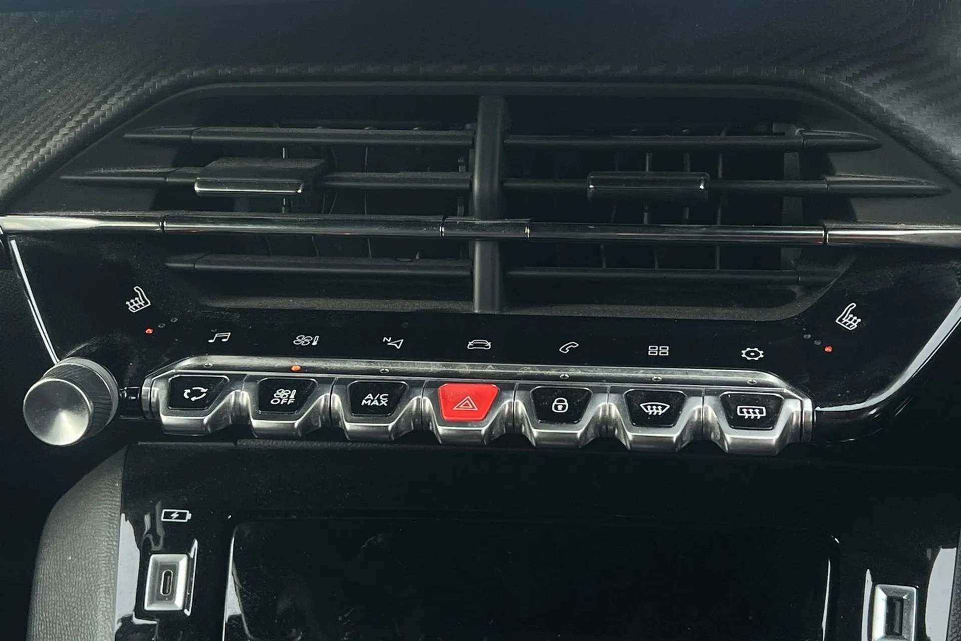 2021 PEUGEOT 2008 2021 PEUGEOT 2008