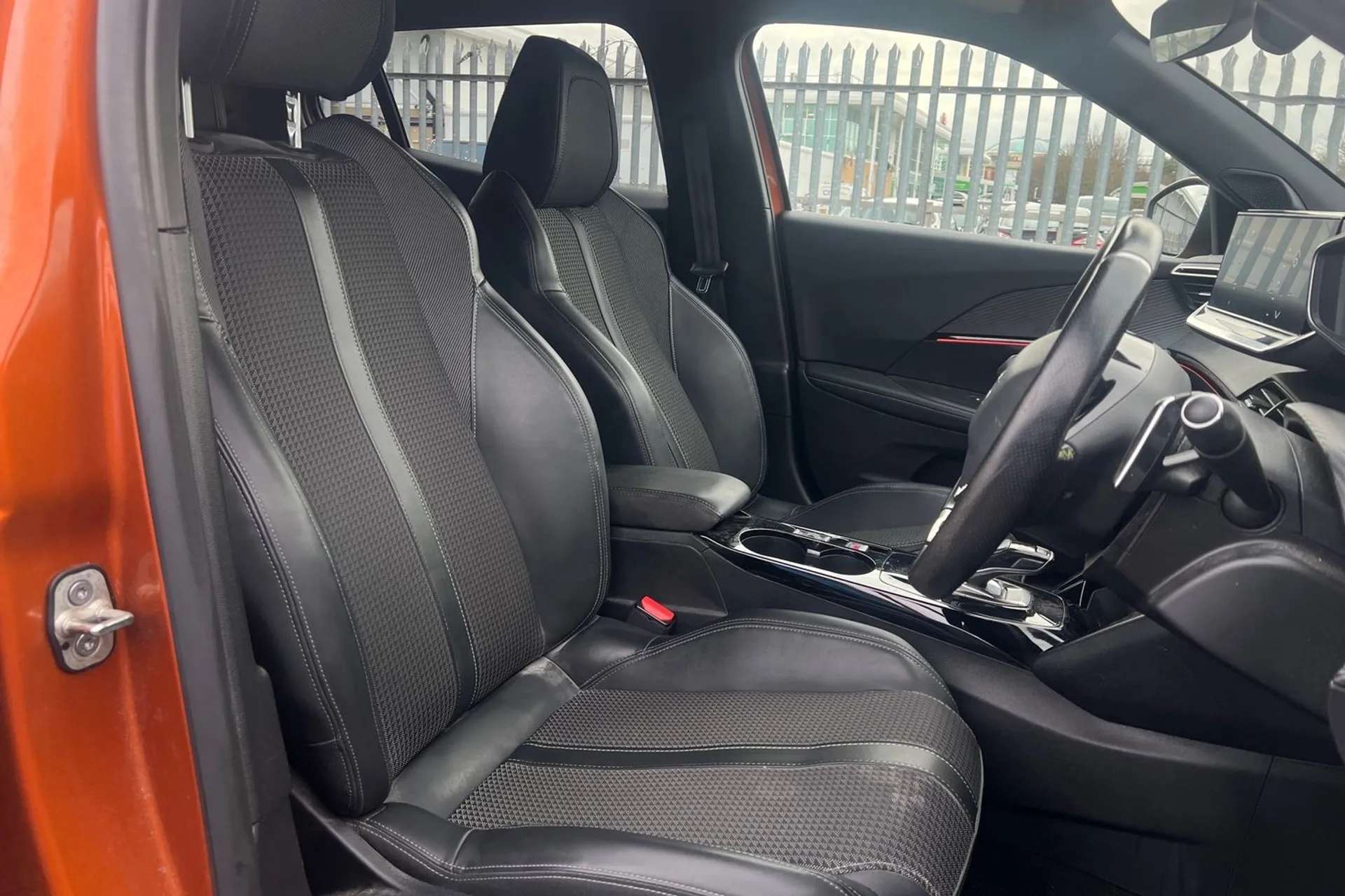 2021 PEUGEOT 2008 2021 PEUGEOT 2008