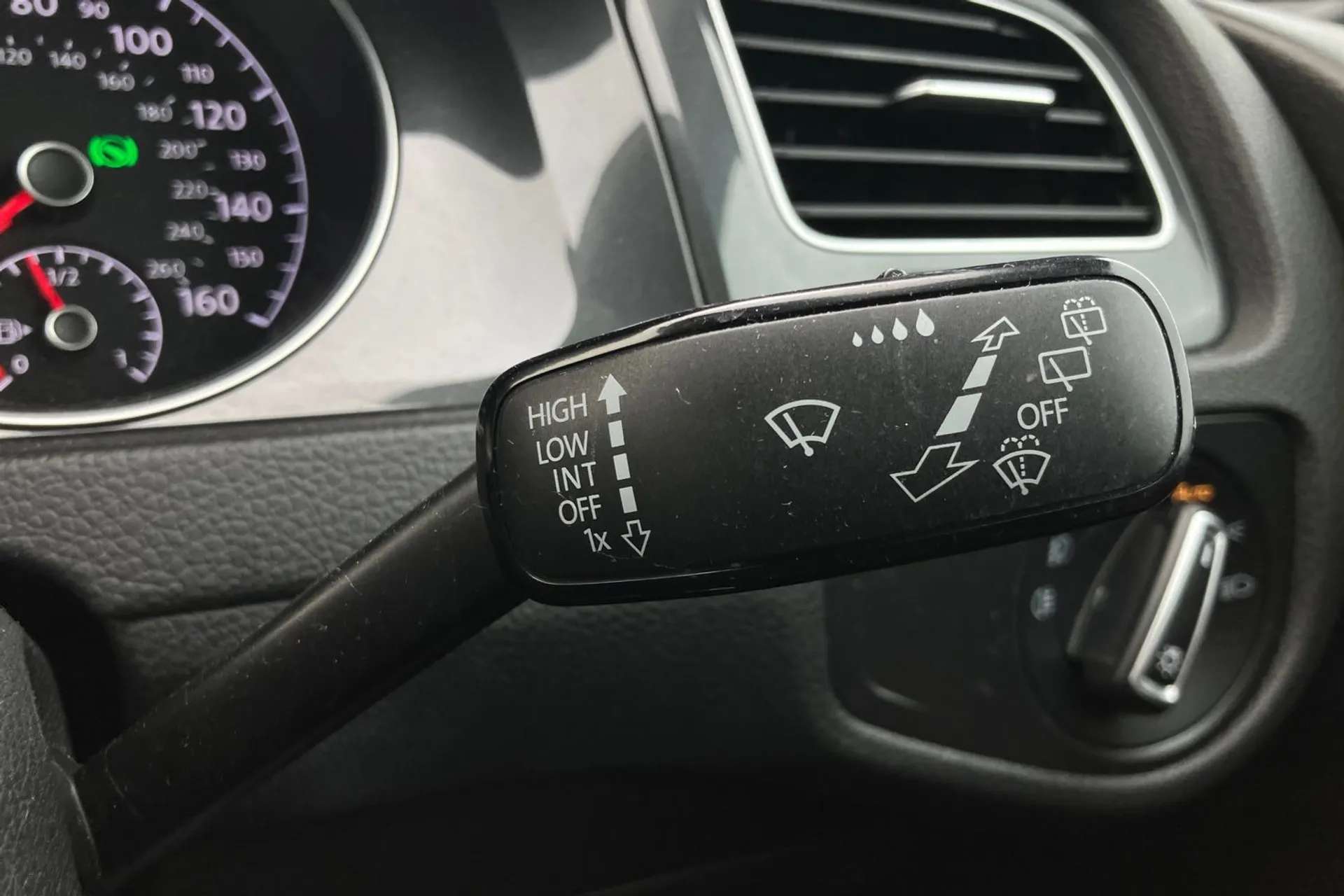 2019 VOLKSWAGEN GOLF 2019 VOLKSWAGEN GOLF