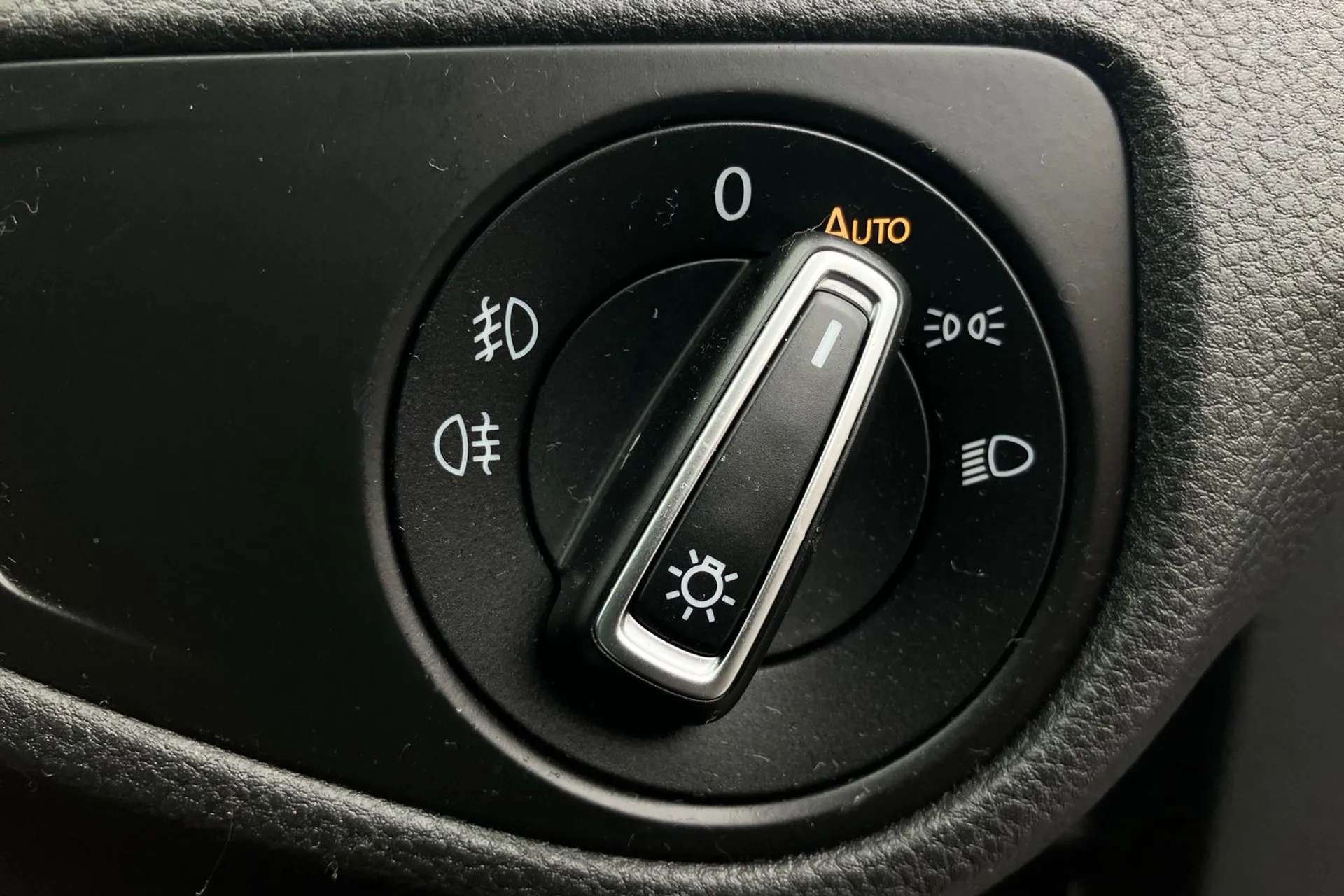 2019 VOLKSWAGEN GOLF 2019 VOLKSWAGEN GOLF