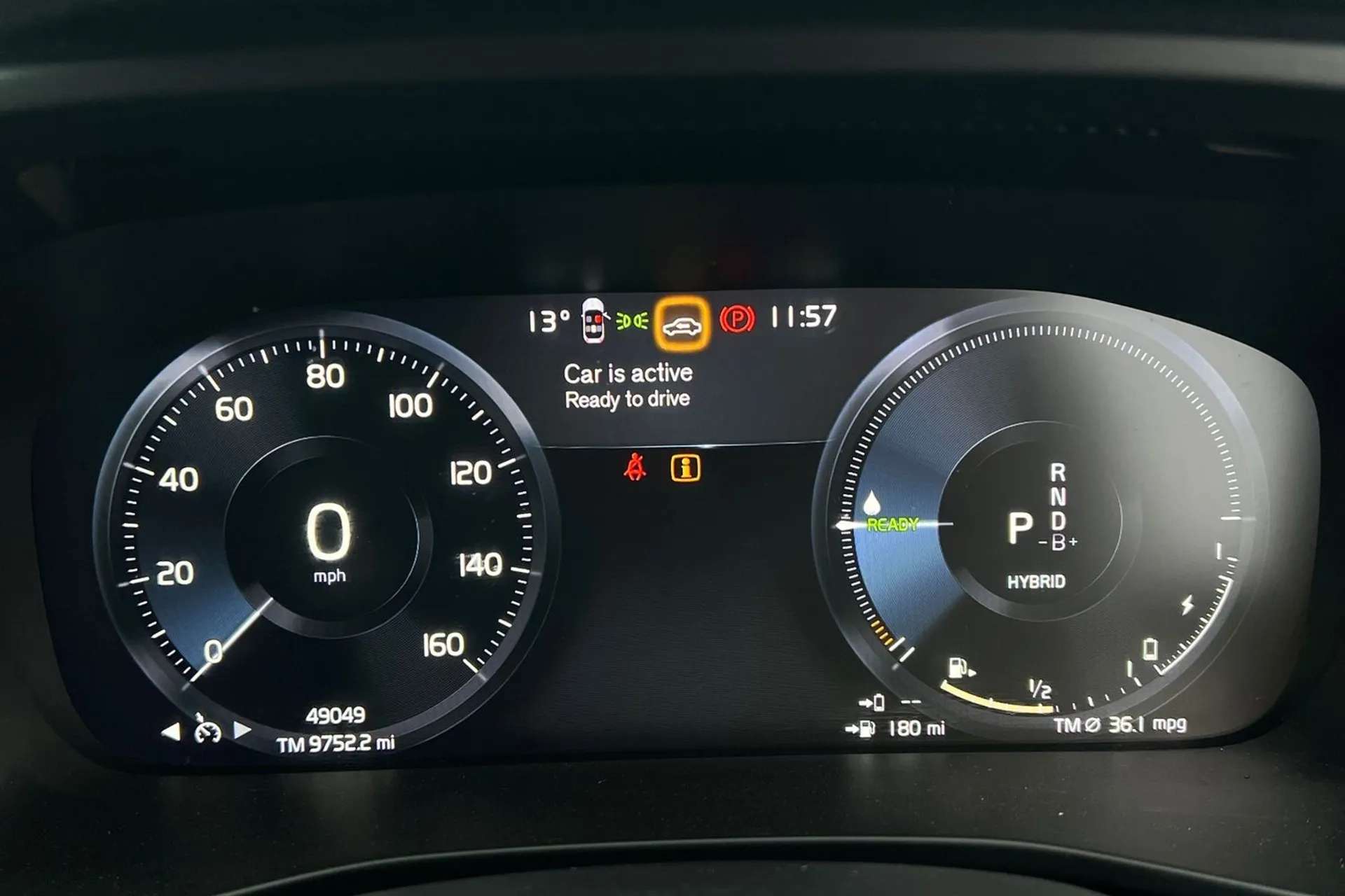 2021 VOLVO XC40 2021 VOLVO XC40