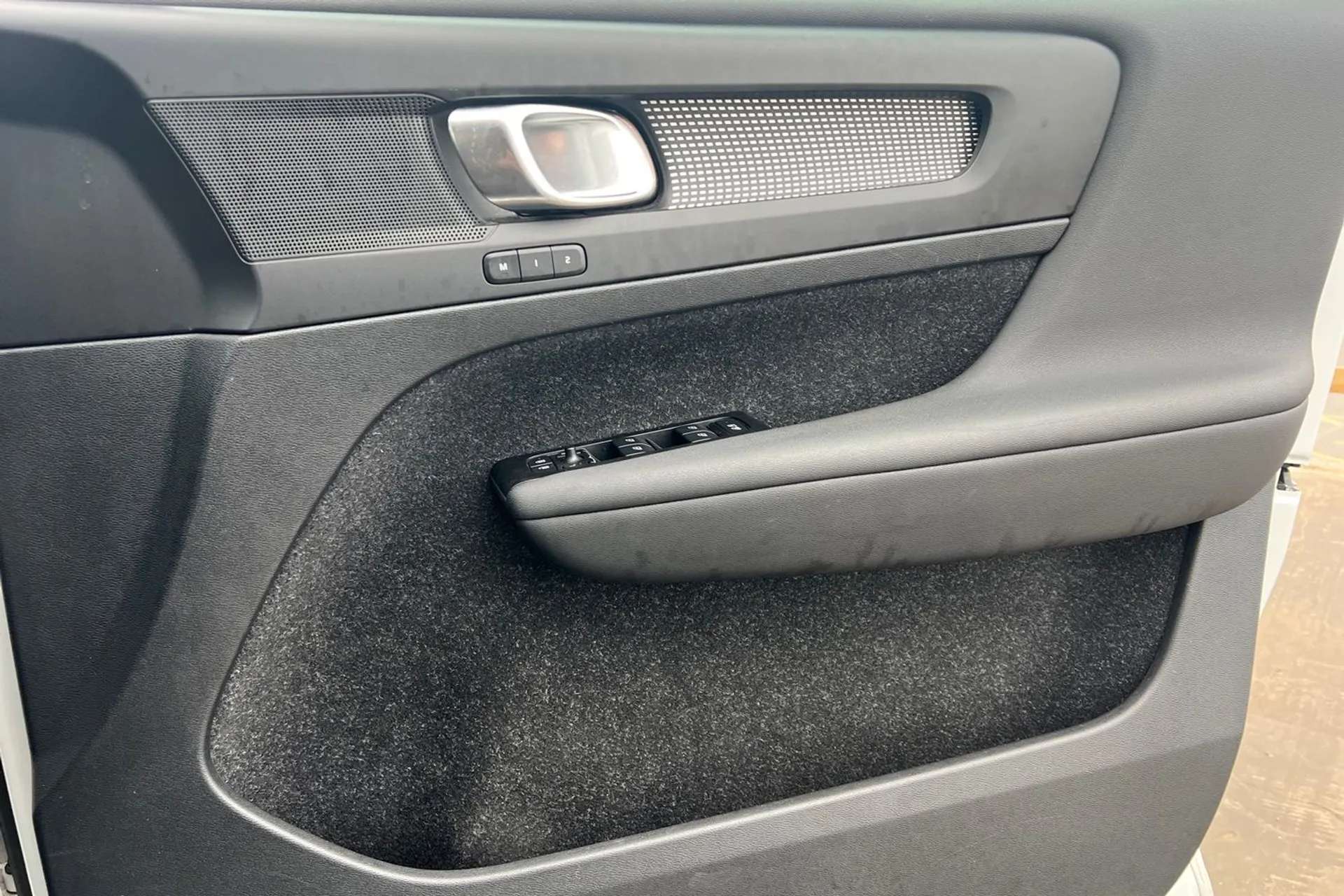 2021 VOLVO XC40 2021 VOLVO XC40