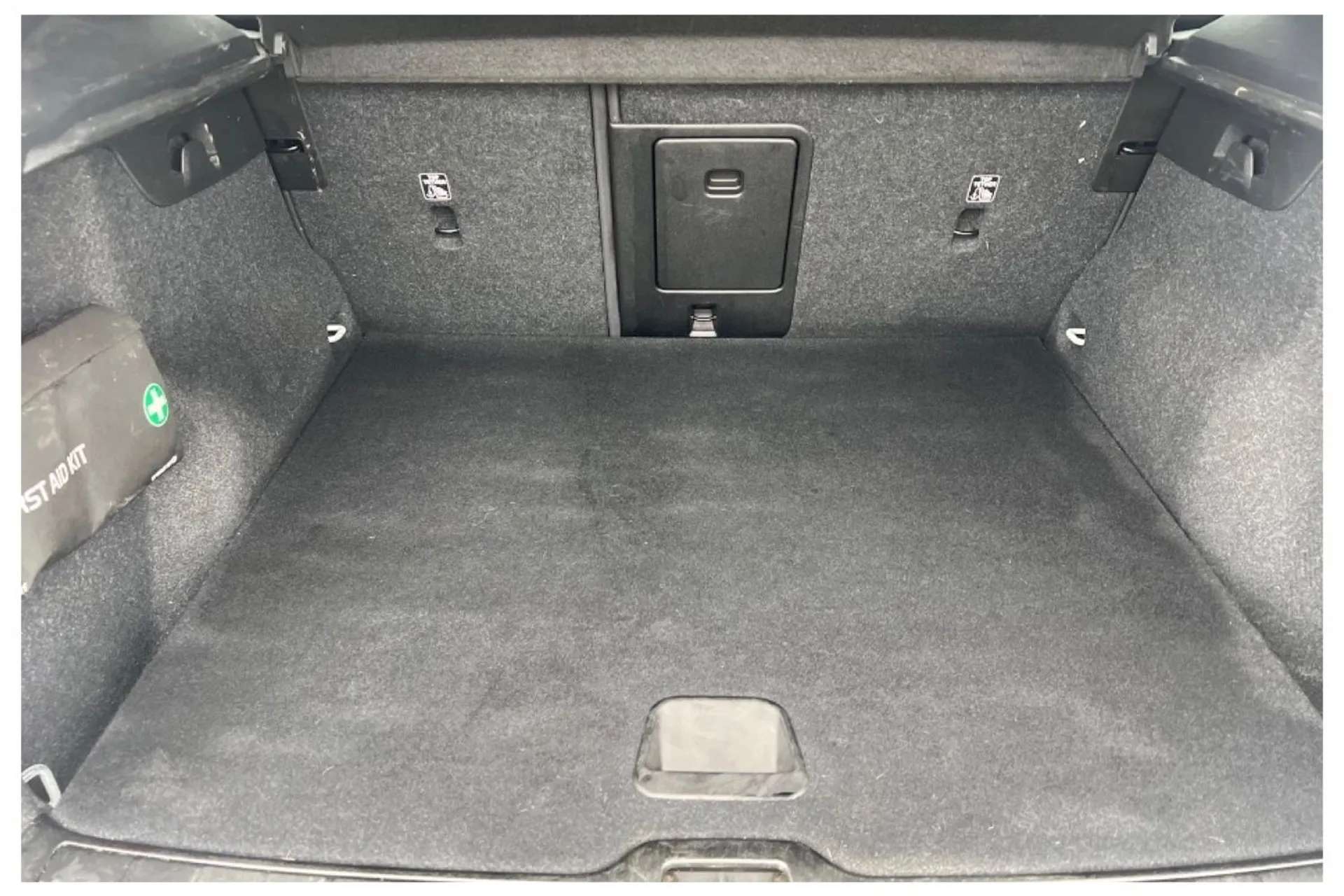 2021 VOLVO XC40 2021 VOLVO XC40