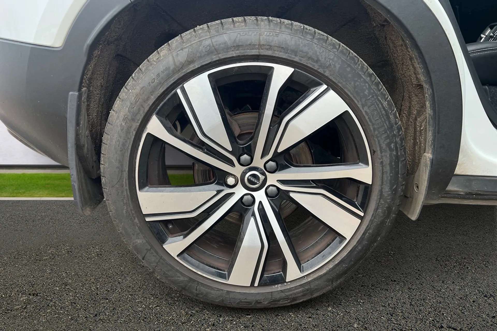 2021 VOLVO XC40 2021 VOLVO XC40