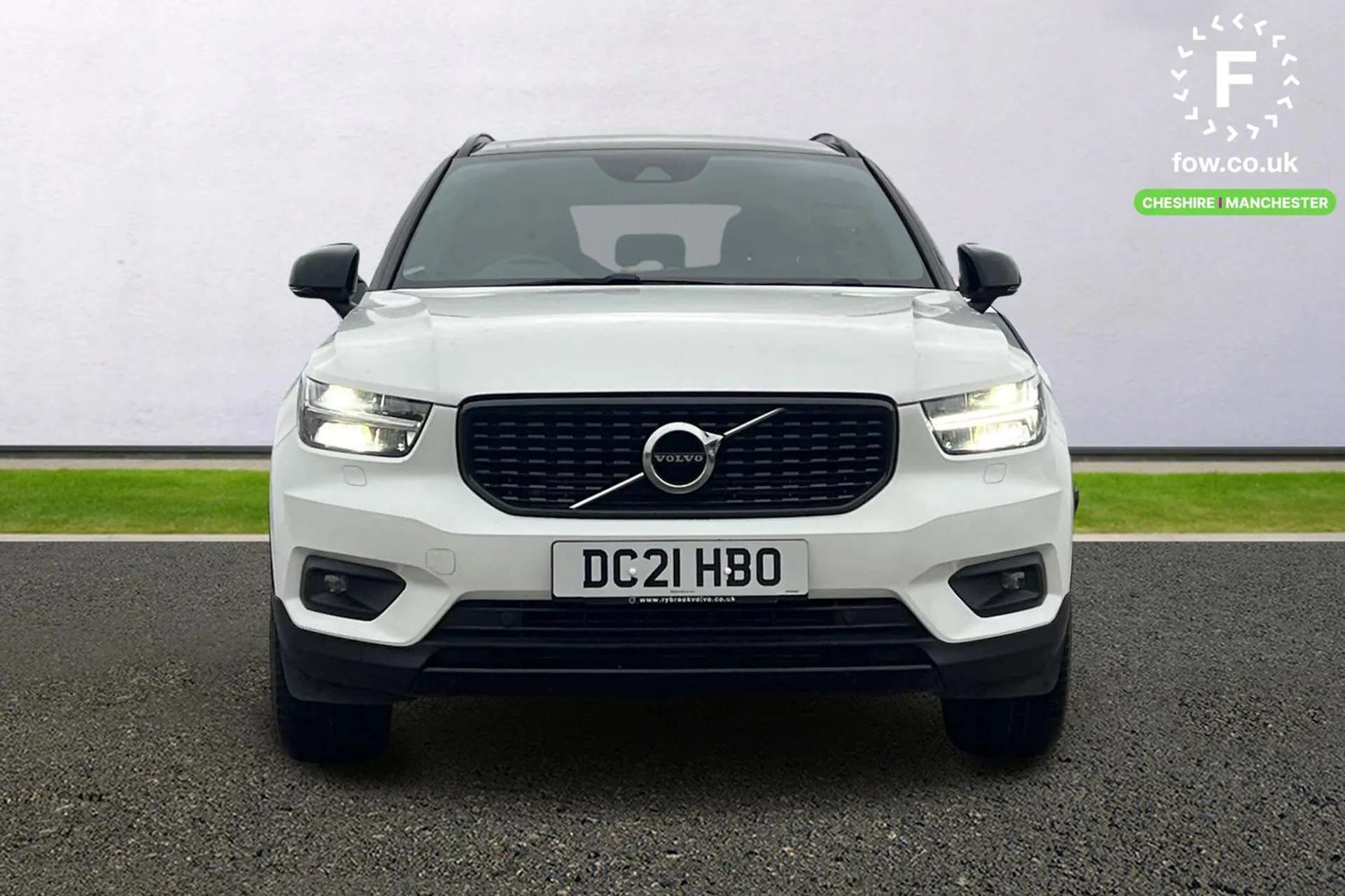 2021 VOLVO XC40 2021 VOLVO XC40
